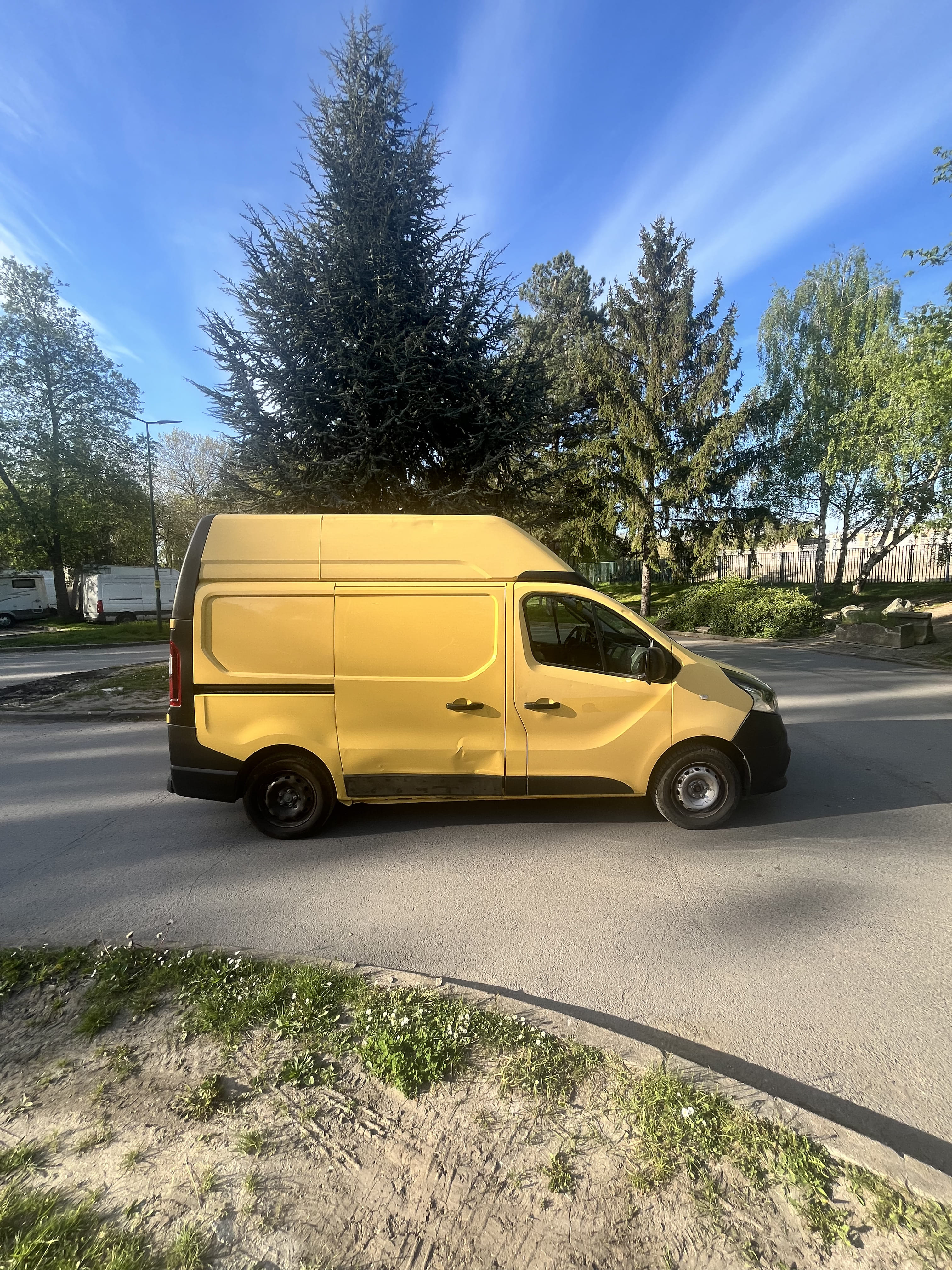 Renault Trafic L1H2 - CarPlay - Diable inclus avec Caméra de recul