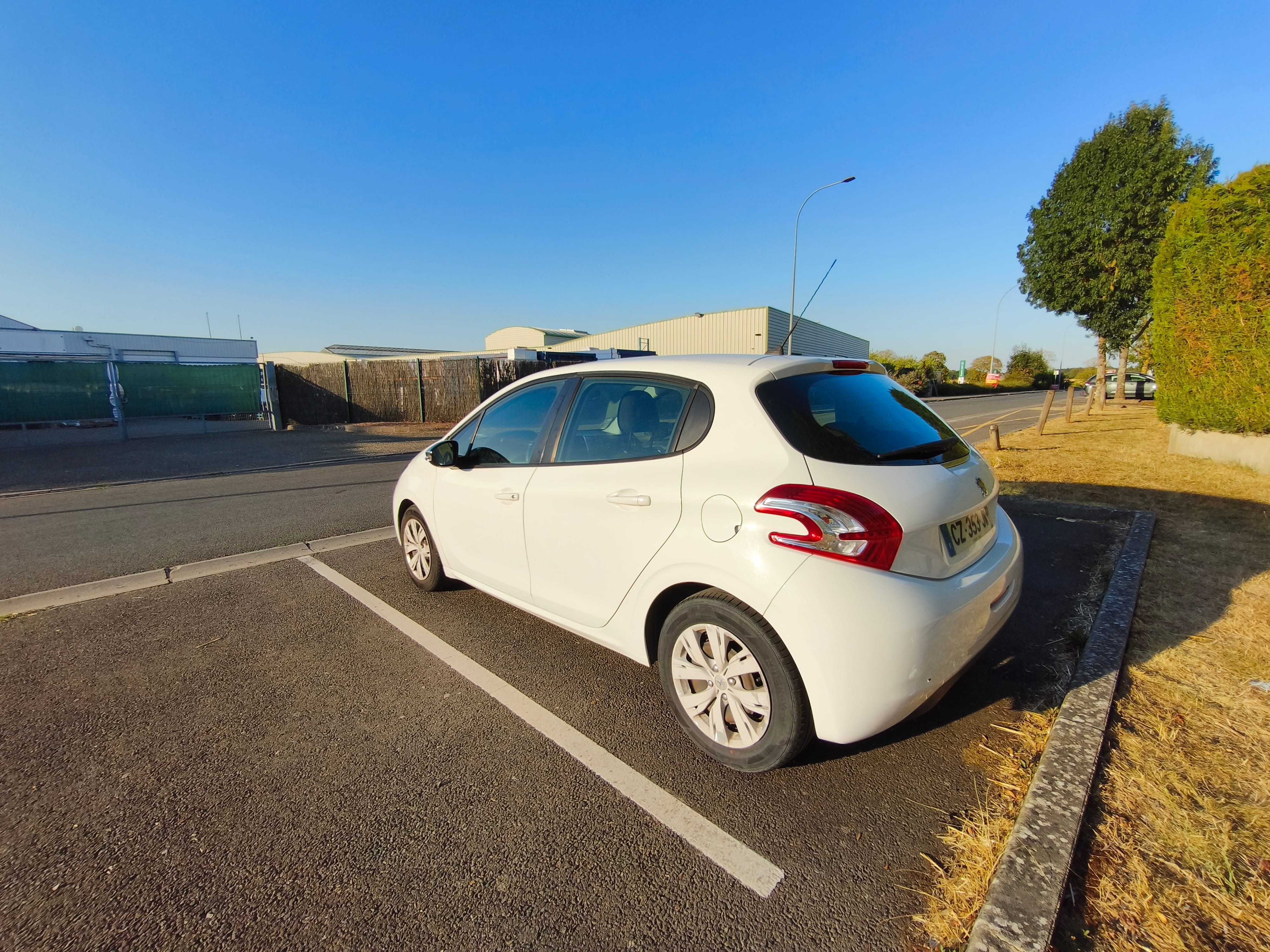 Peugeot 208 avec Climatisation
