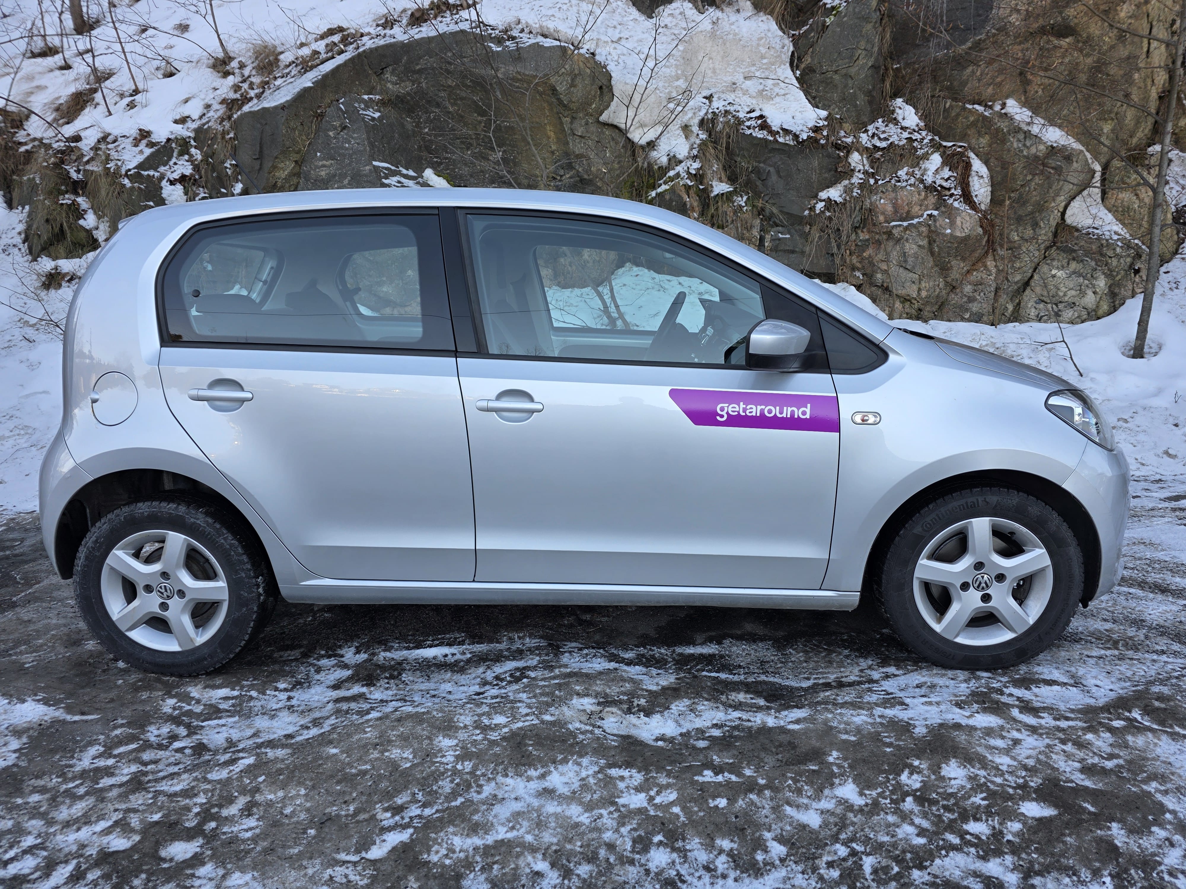 Volkswagen Up! with GPS