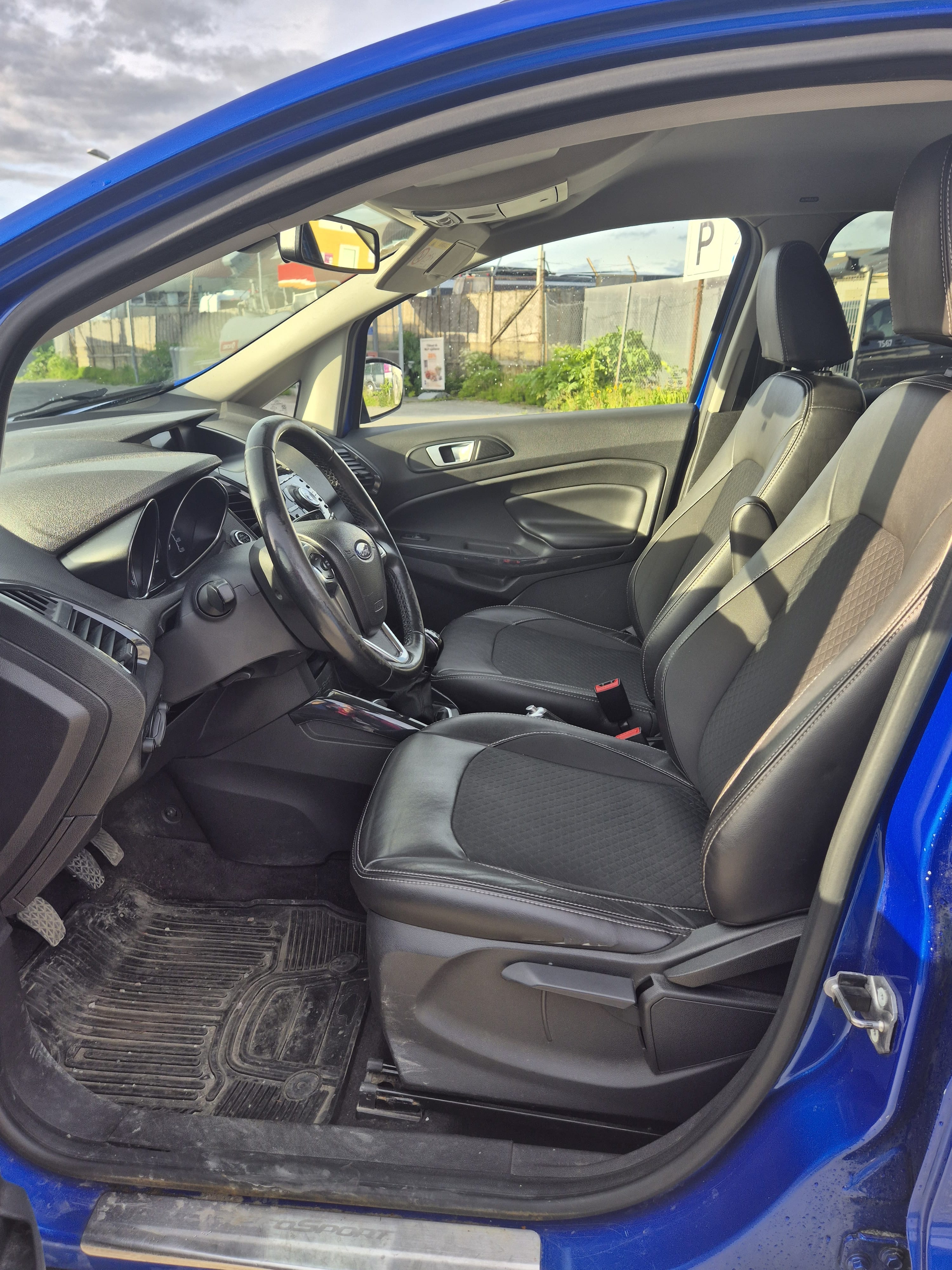 Ford EcoSport avec Autoradio
