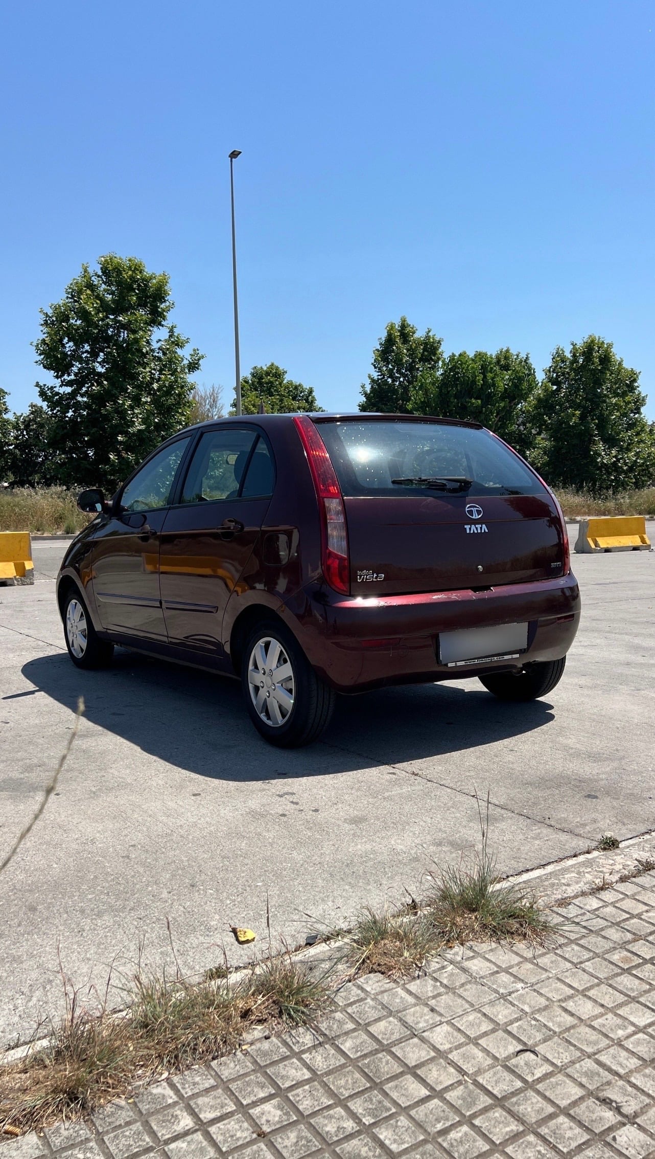 Tata Motors Vista con GPS