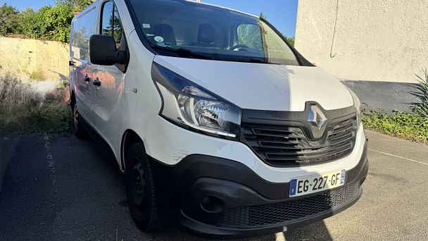 Renault Trafic Louez à côté de la rocade de Bordeaux facilement et rapidement avec B’Rent, 2016, Diesel