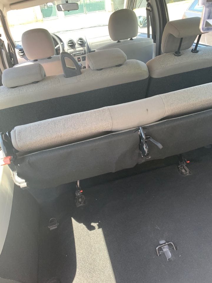 Dacia Logan MCV avec Entrée audio / iPod