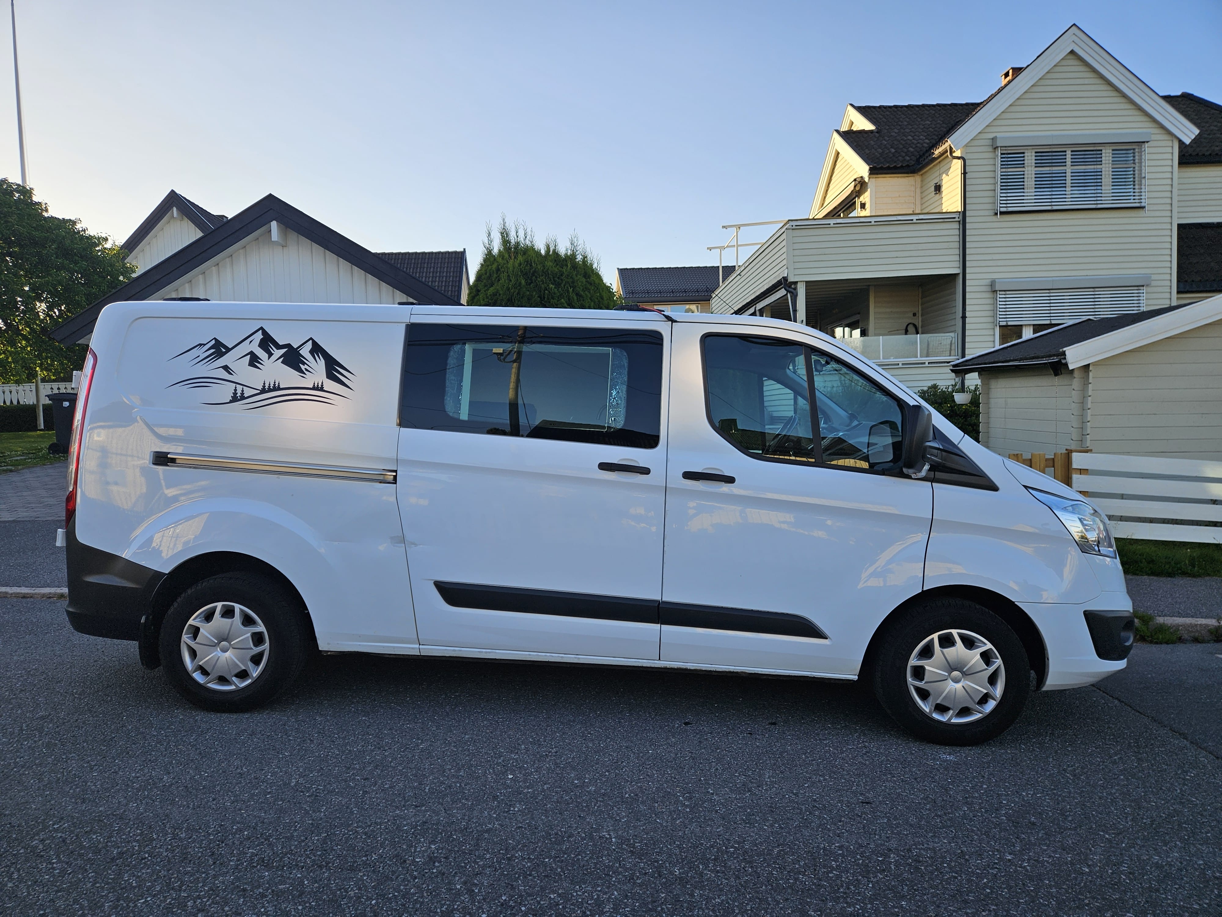 Ford Transit Custom Varebil med Bluetooth audio