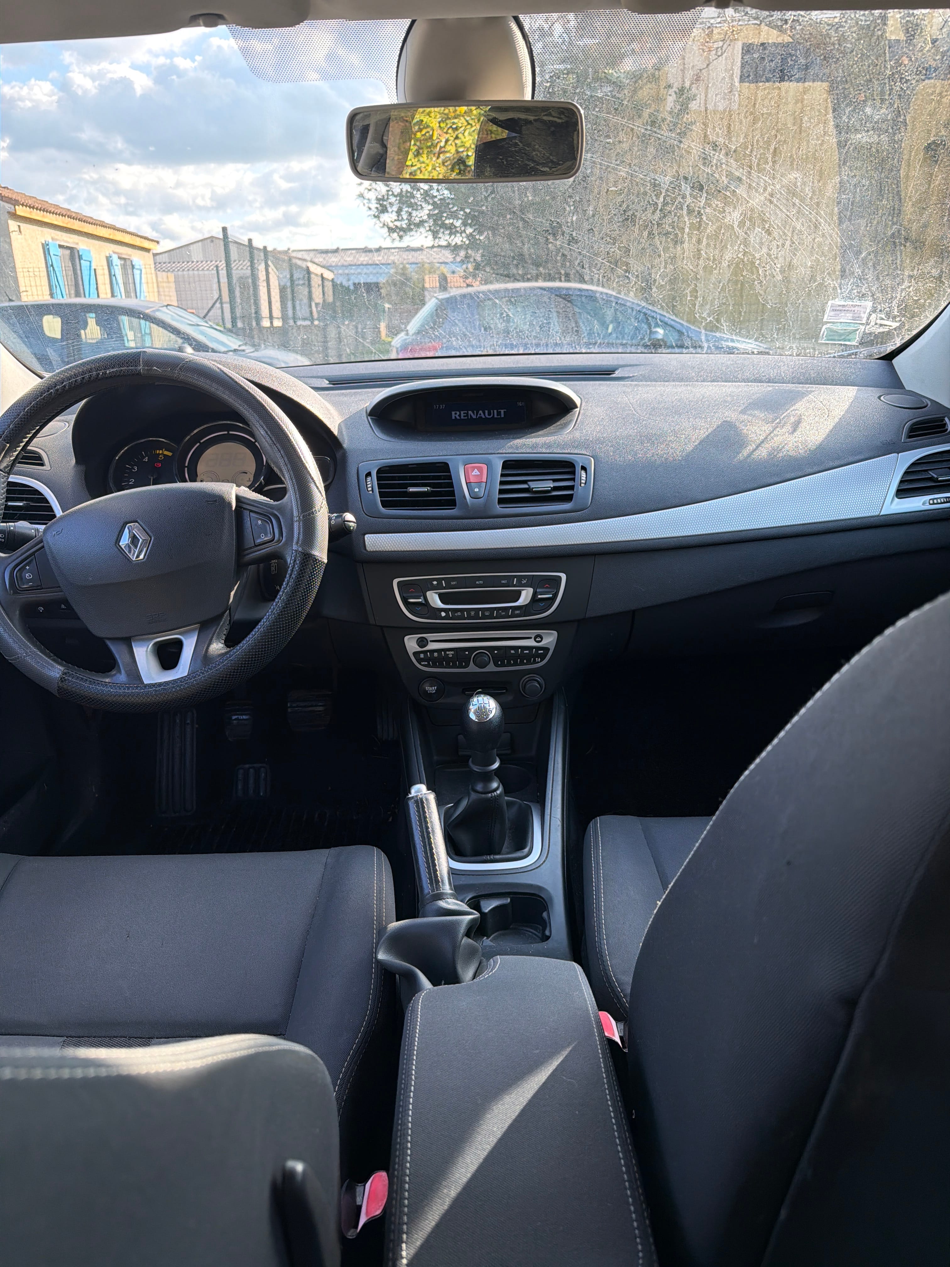 Renault Mégane avec Entrée audio / iPod