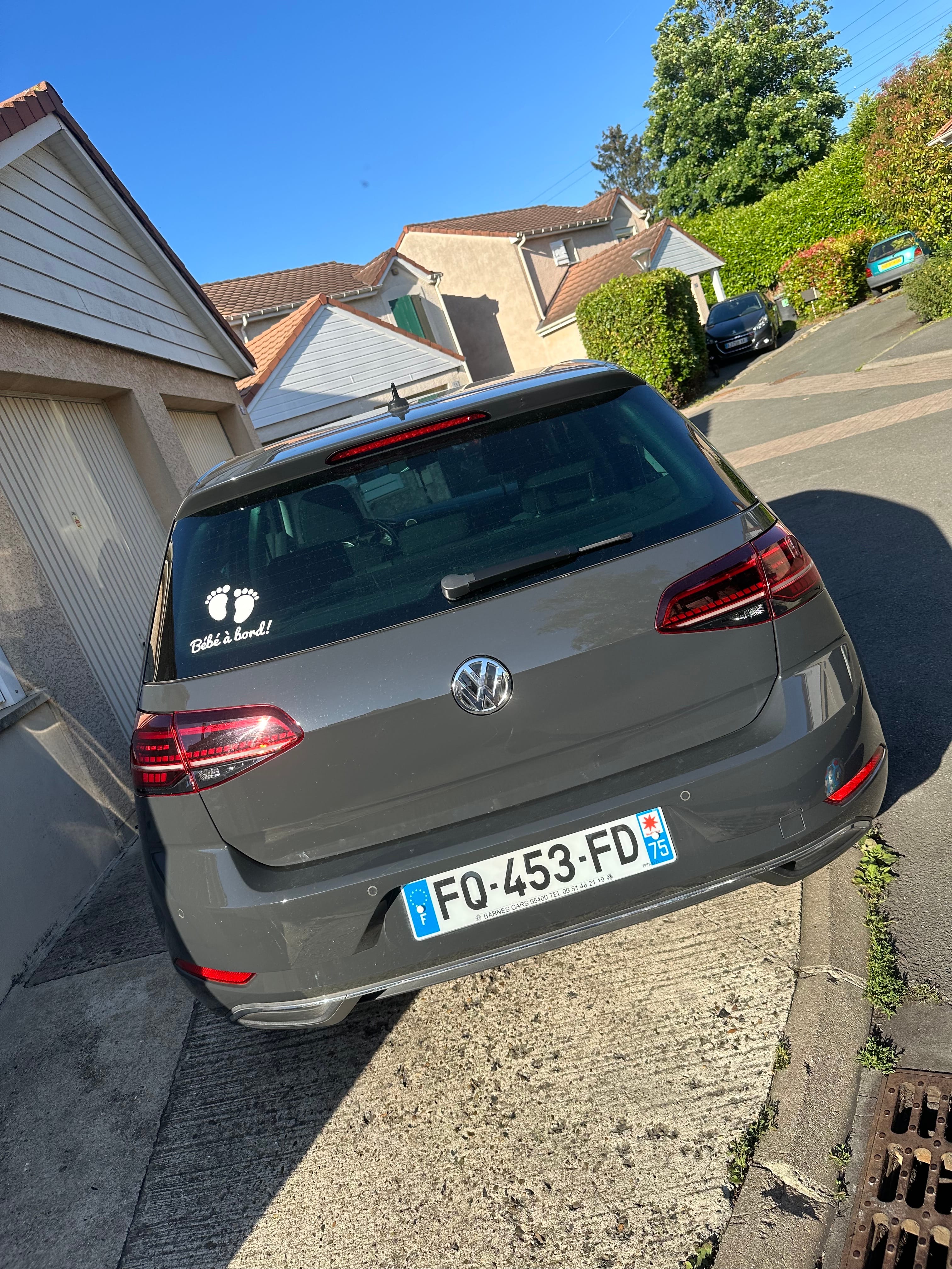 Volkswagen Golf avec GPS