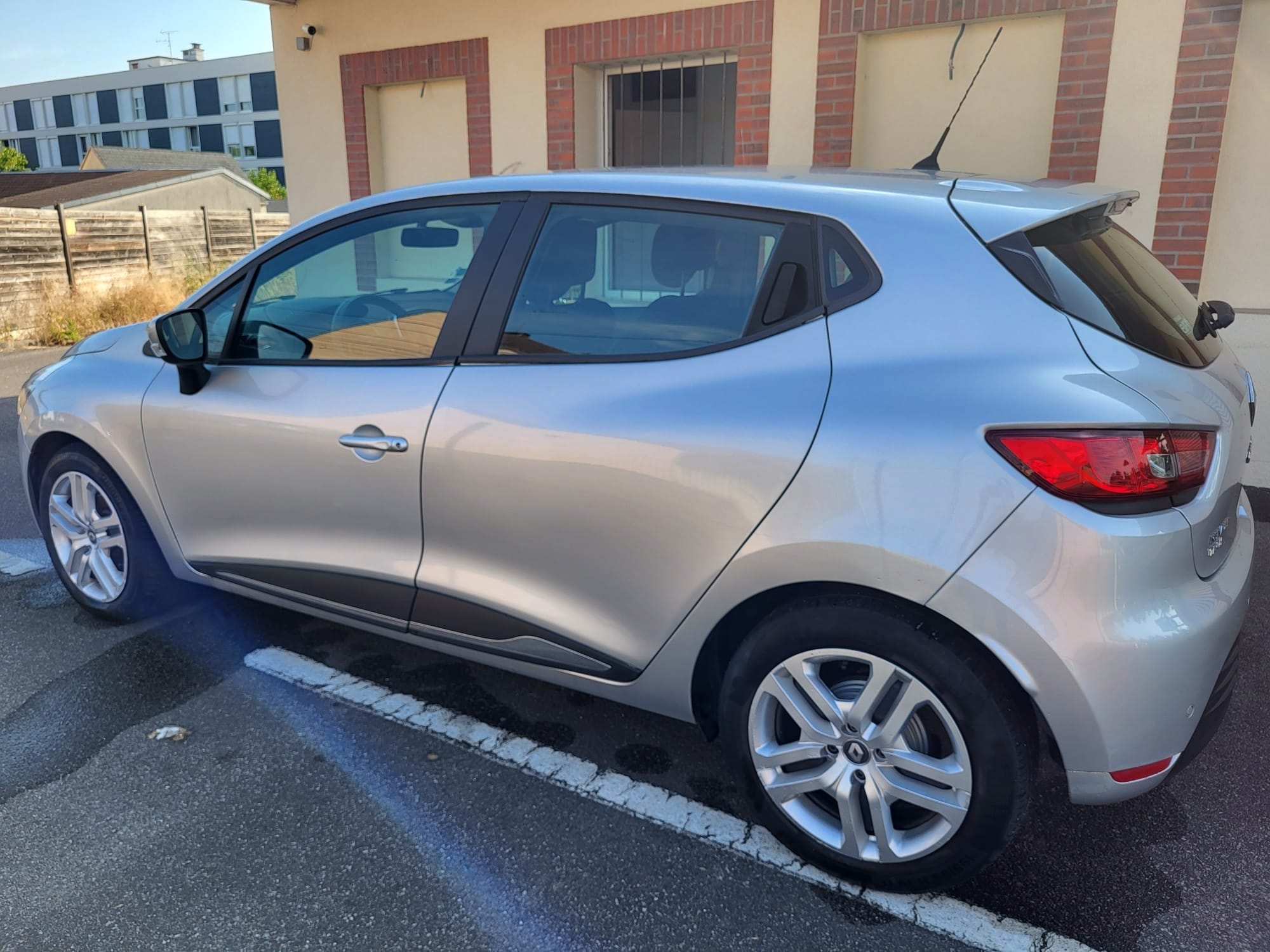 Renault Clio avec Climatisation