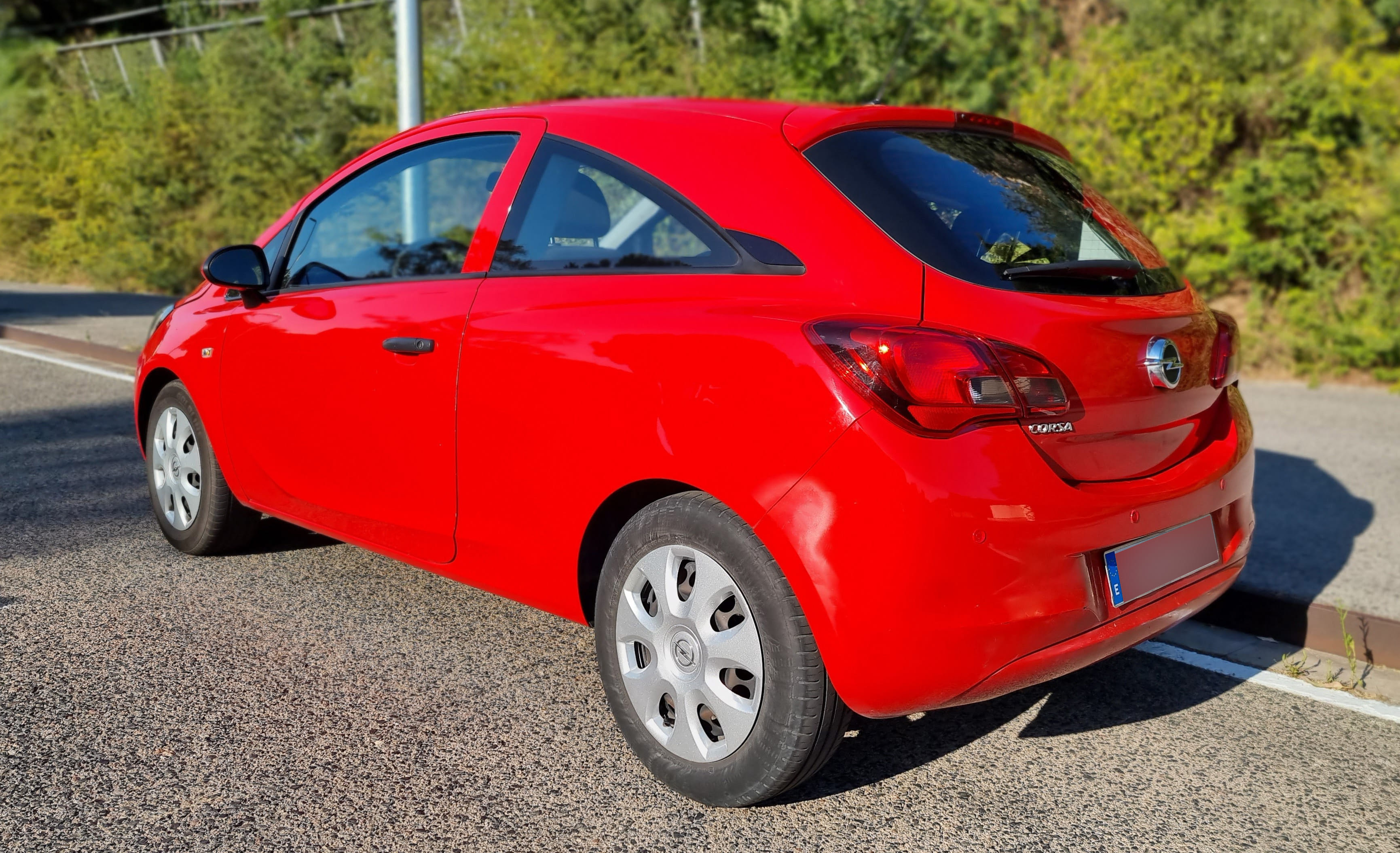 Opel Corsa Red Tech Bluetooth mit Audio-/iPod-Zugang