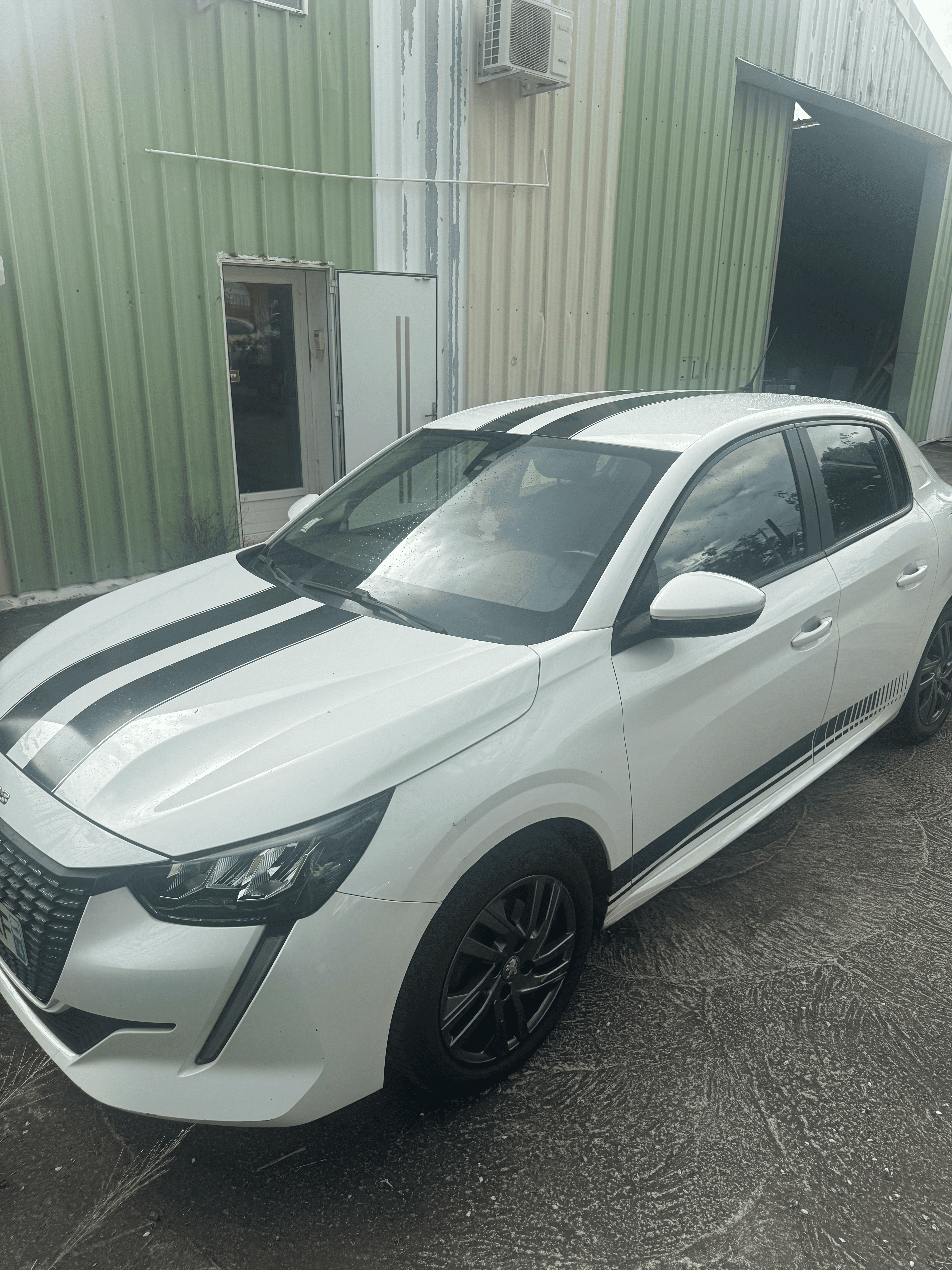 Peugeot 208, 2021, Essence 95
