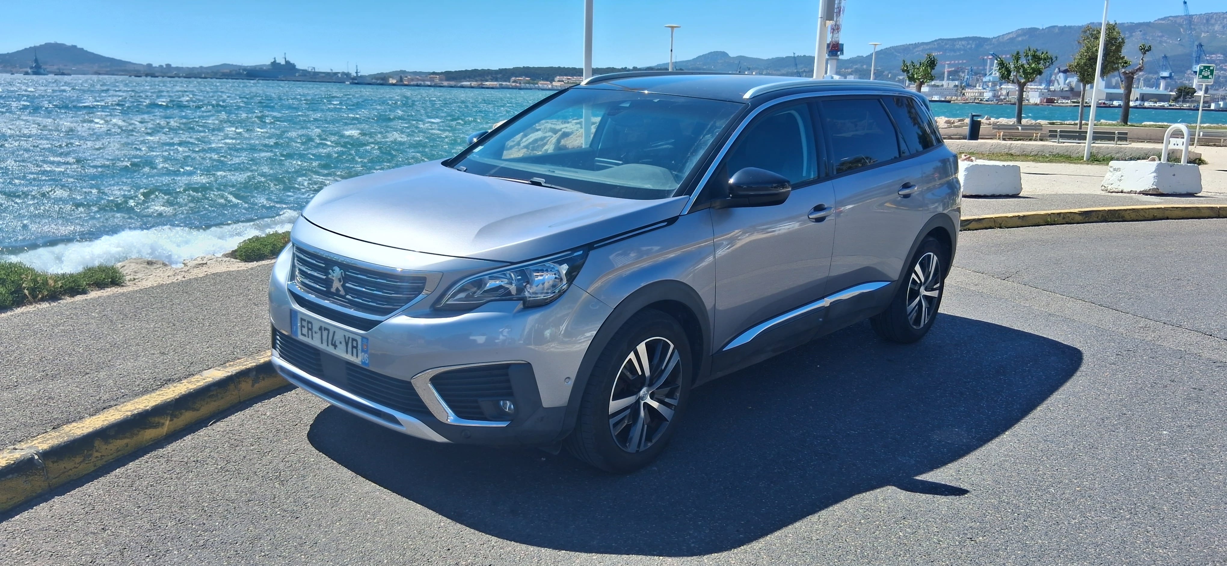 Peugeot 5008, 2017, Essence 95, 7 places