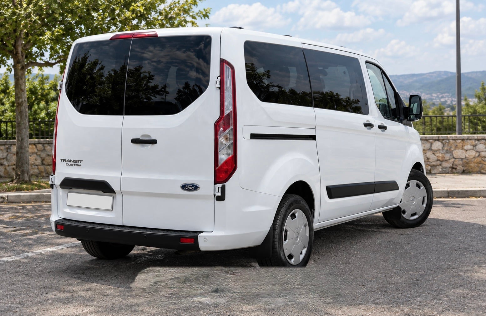 Ford Transit Custom Kombi con GPS