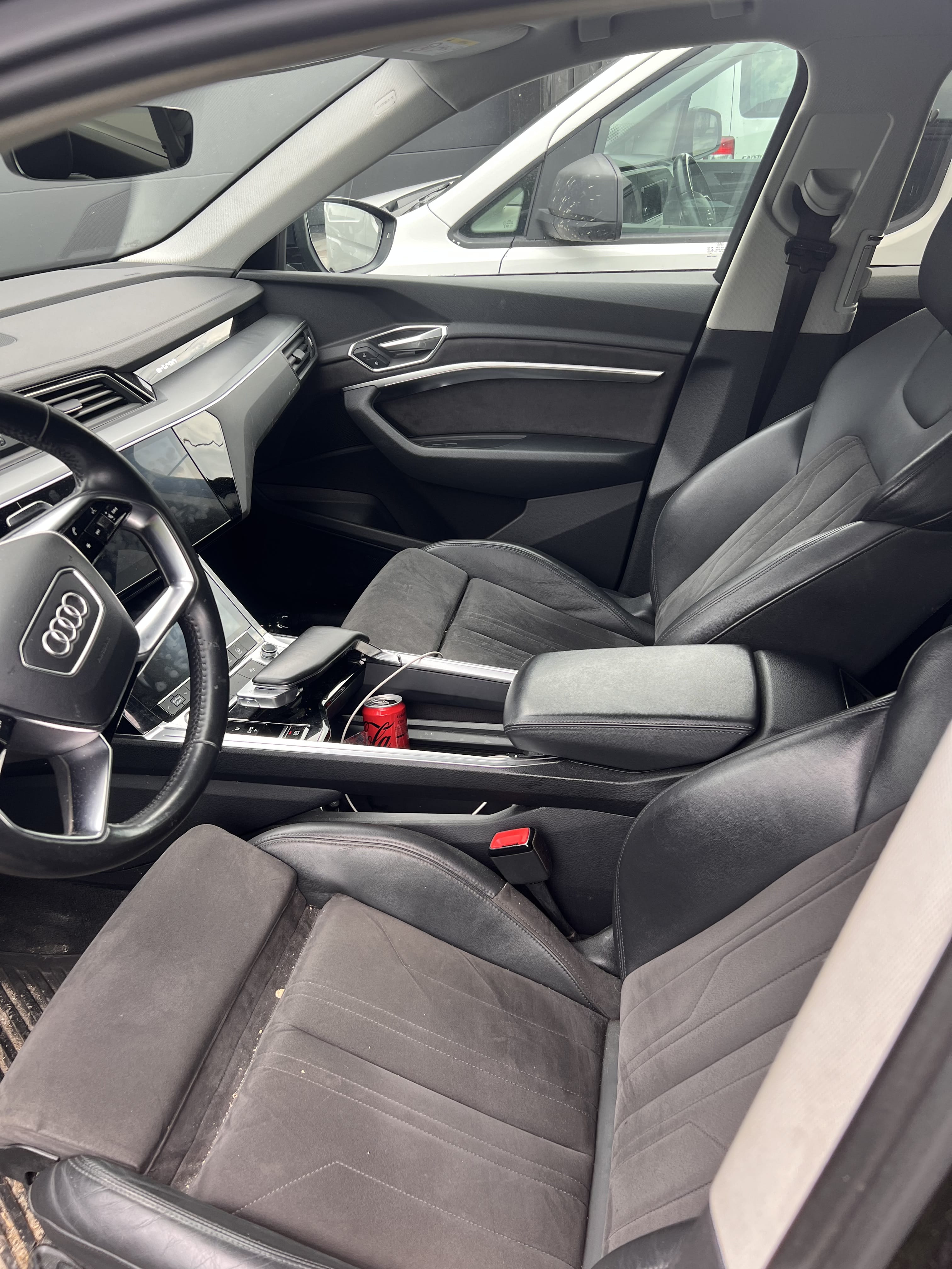Audi e-tron med GPS