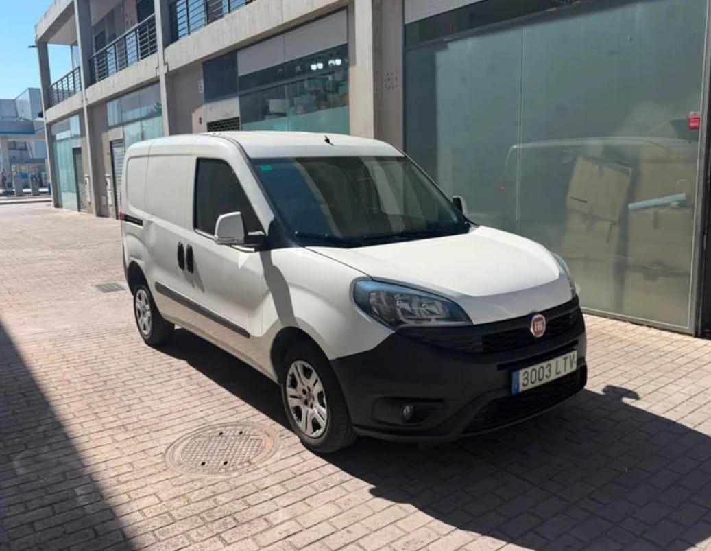 Fiat Doblo Cargo 1.3 Multijet 95cv SX con Radio 