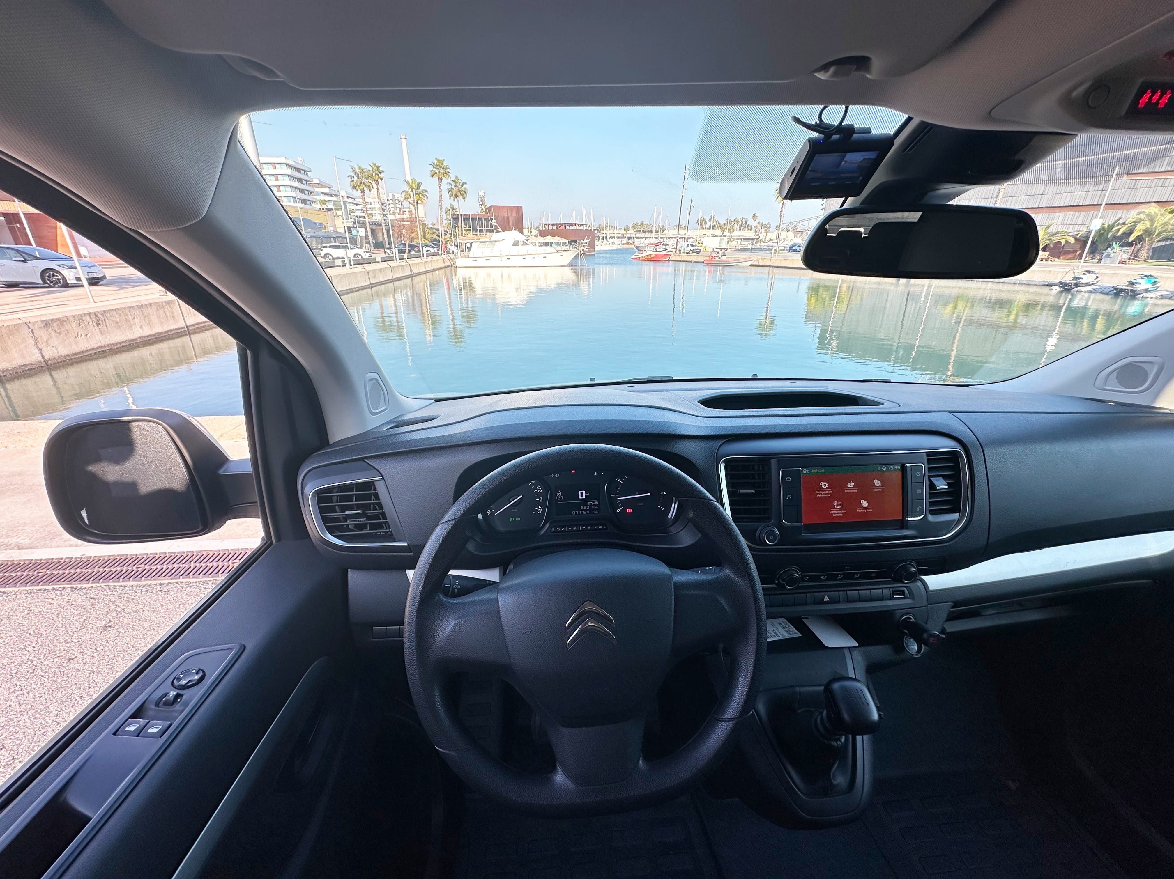 Citroen SpaceTourer med Babysete