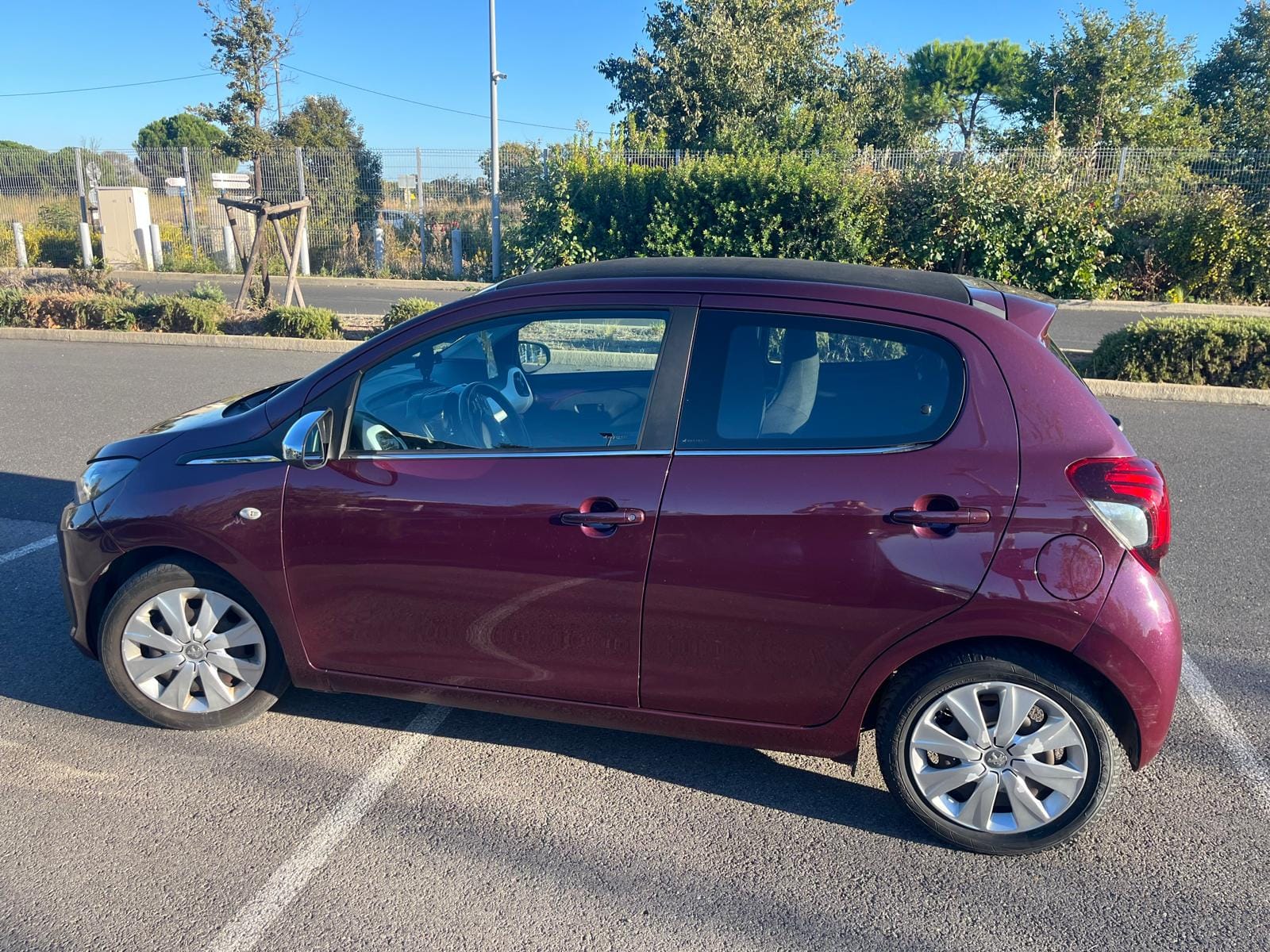 Peugeot 108 1.0 VTI Toit ouvrant avec Climatisation