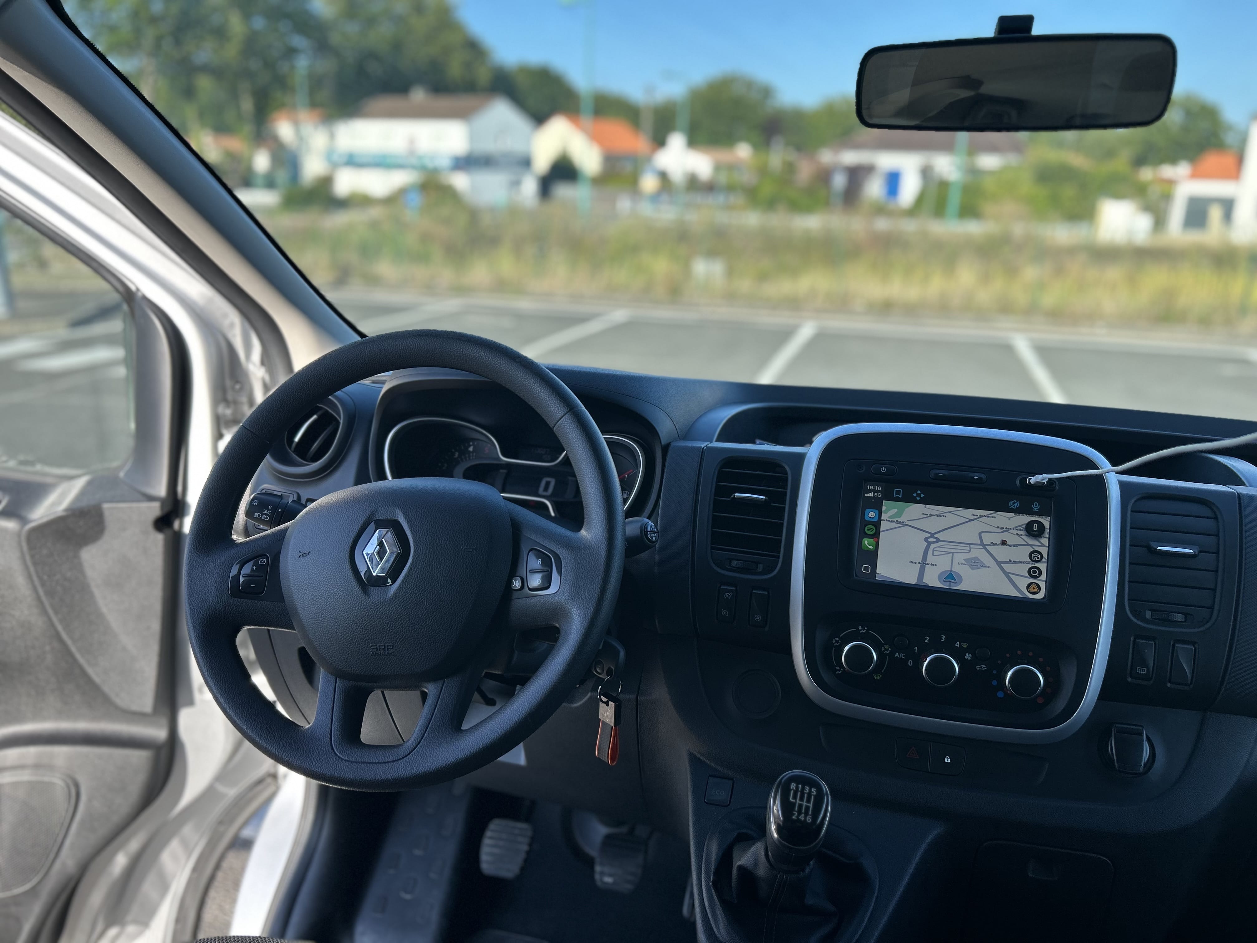Renault Trafic Passenger 2.0 DCI 145 Chevaux avec Audio Bluetooth