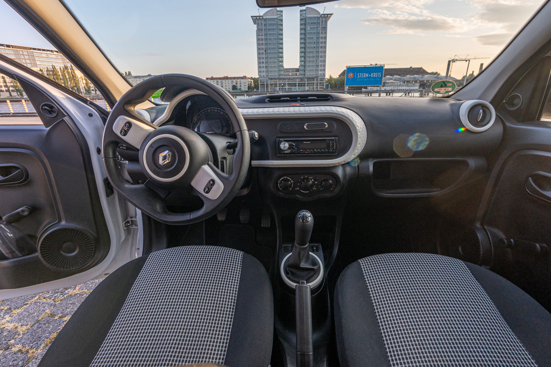 Renault Twingo III mit Audio-/iPod-Zugang