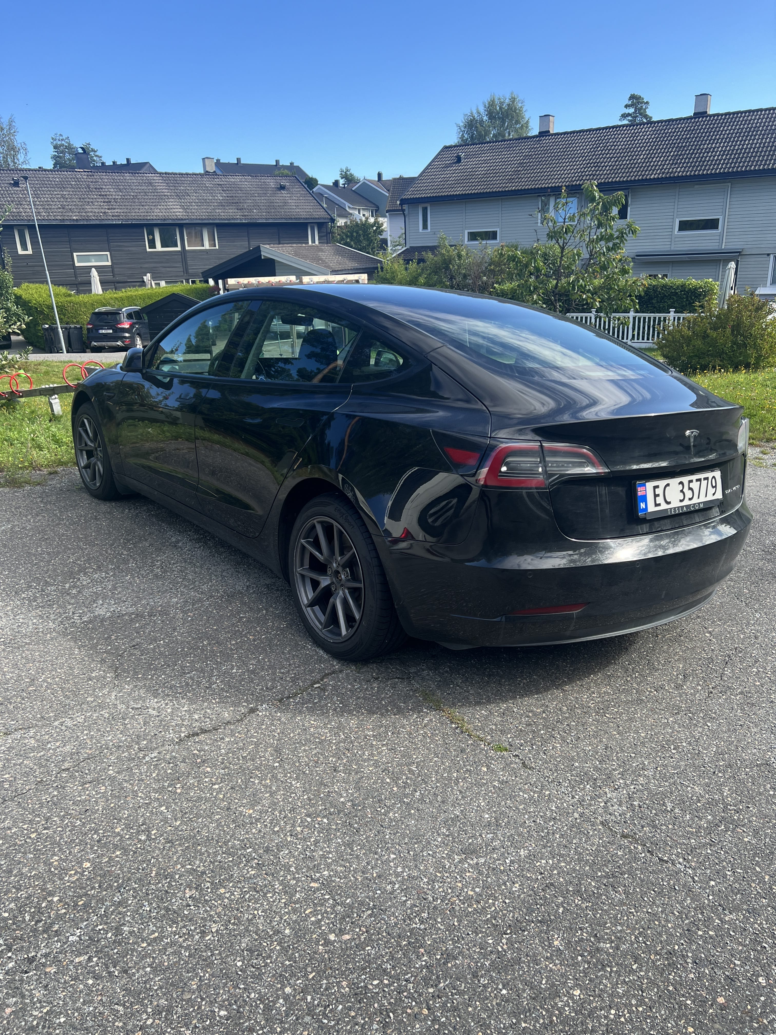 Tesla Model 3 Long Range med GPS