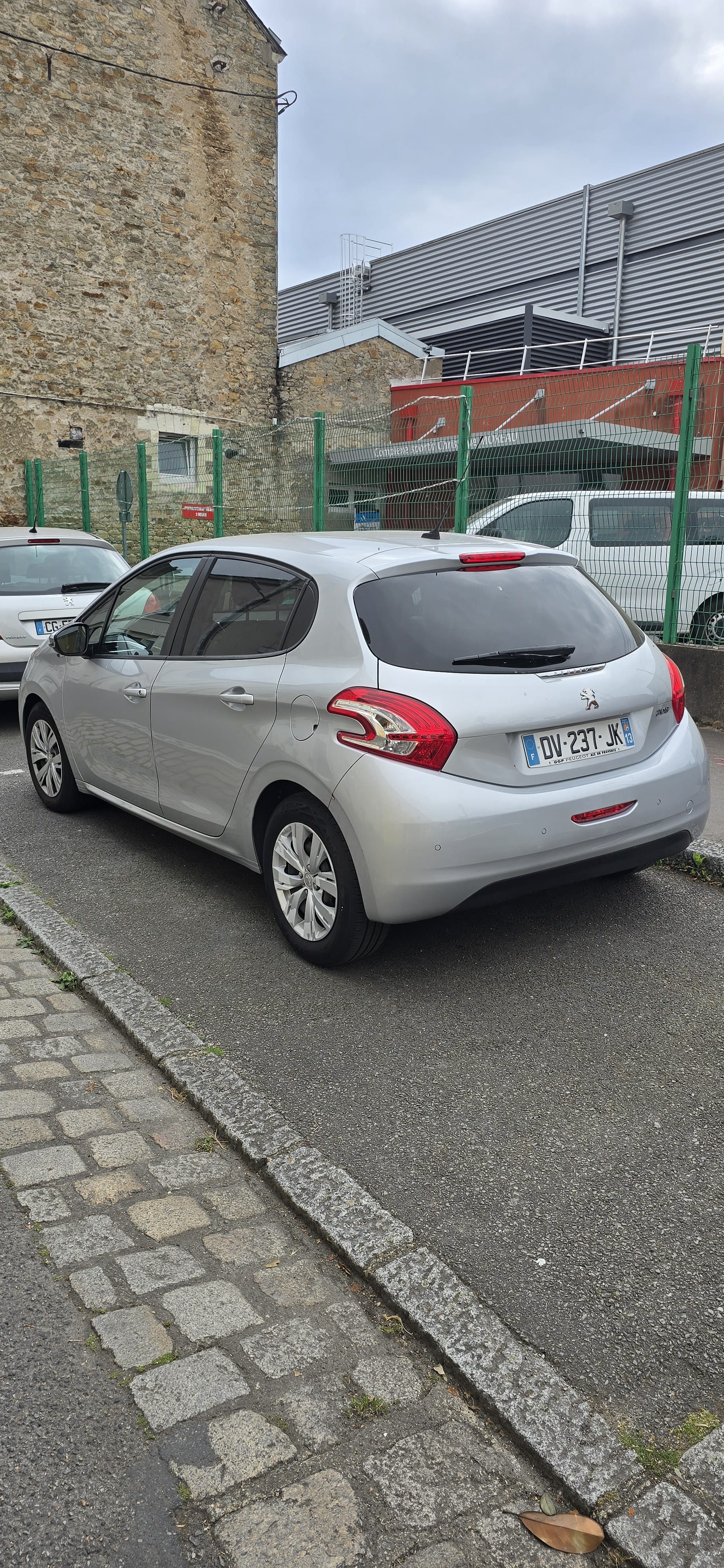 Peugeot 208 1.2 PureTech con Aire acondicionado