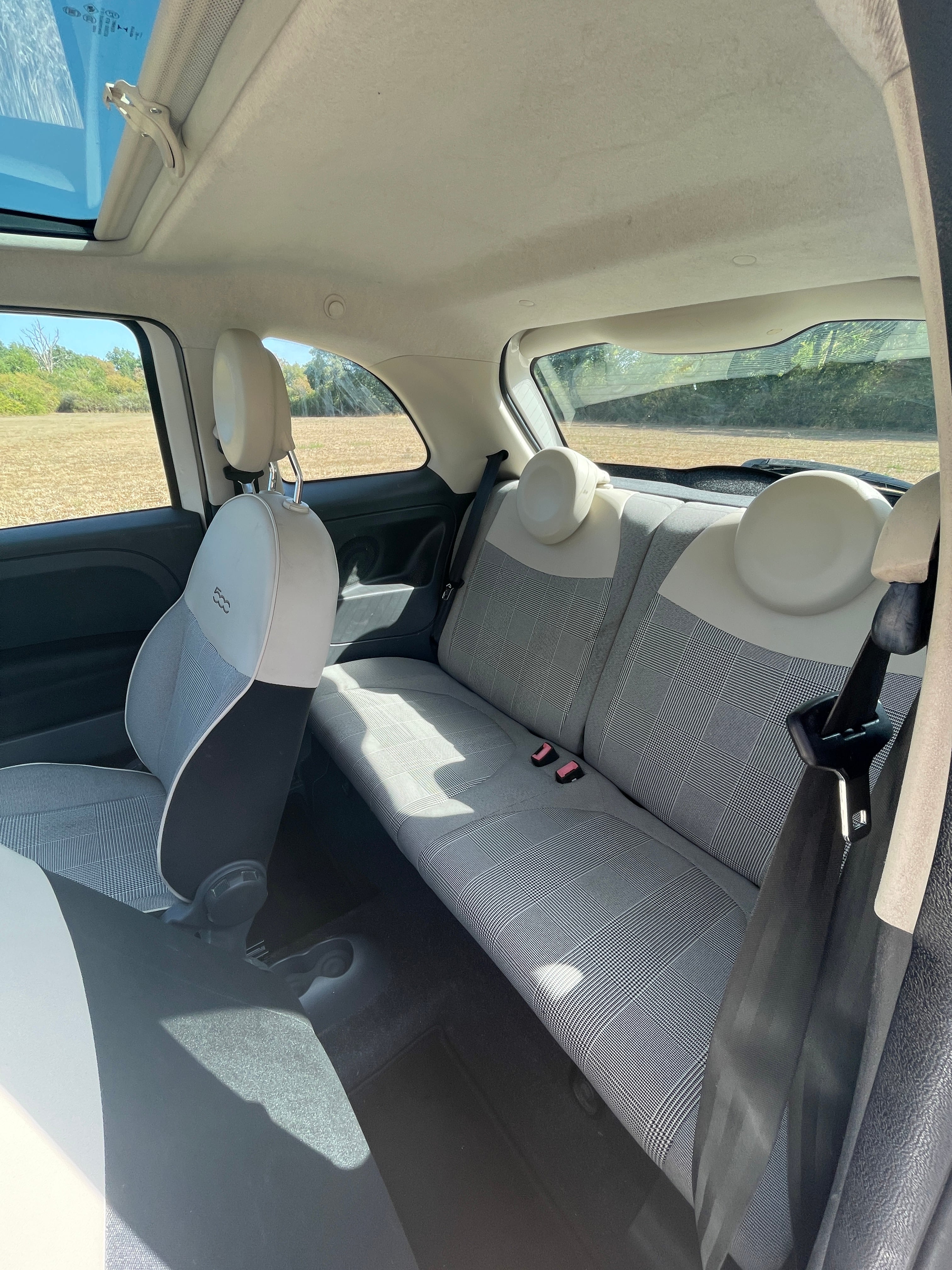 Fiat 500 Lounge 1.2 8v 69 cv avec Entrée audio / iPod