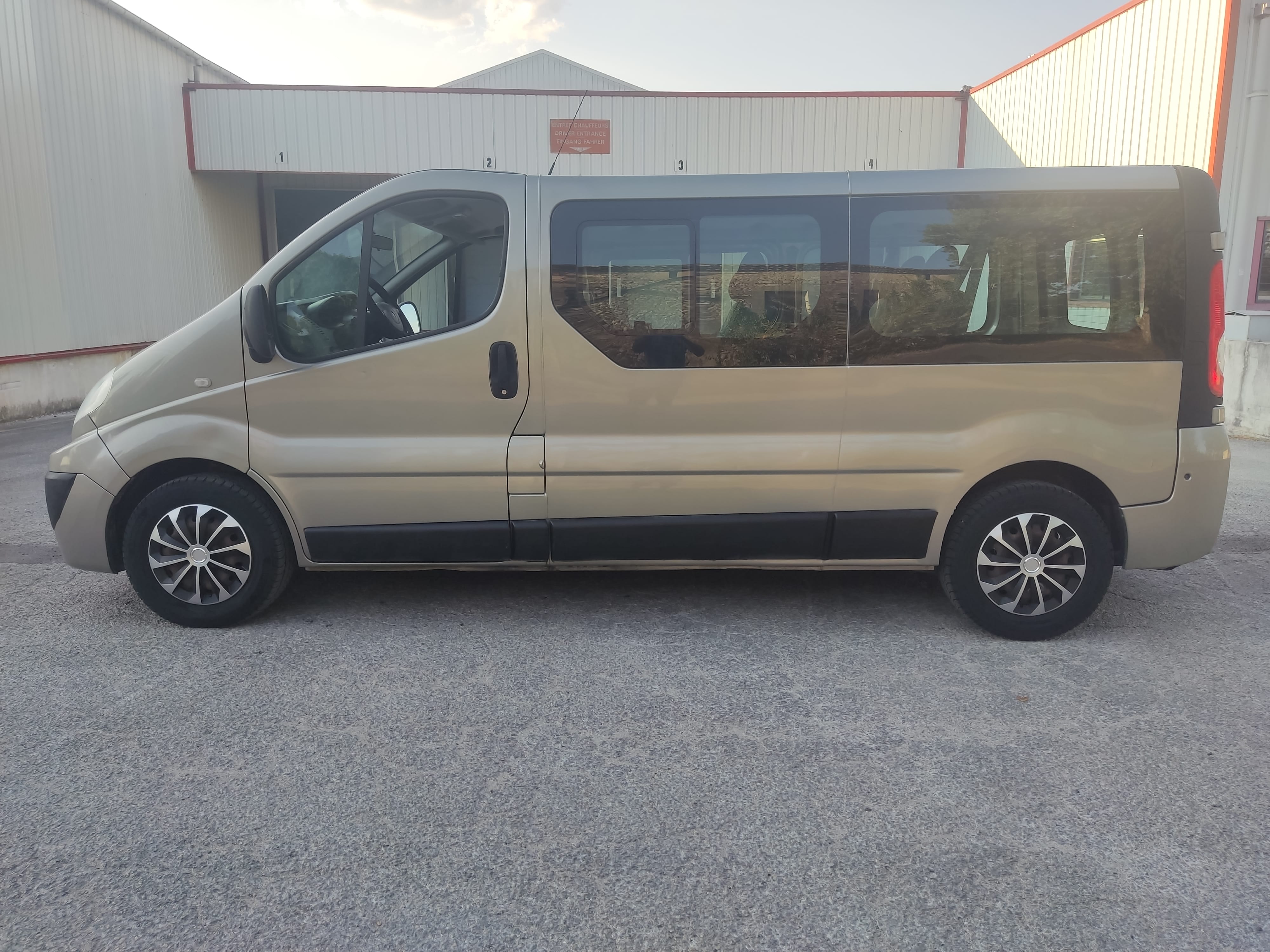 Renault Trafic Passenger avec Climatisation