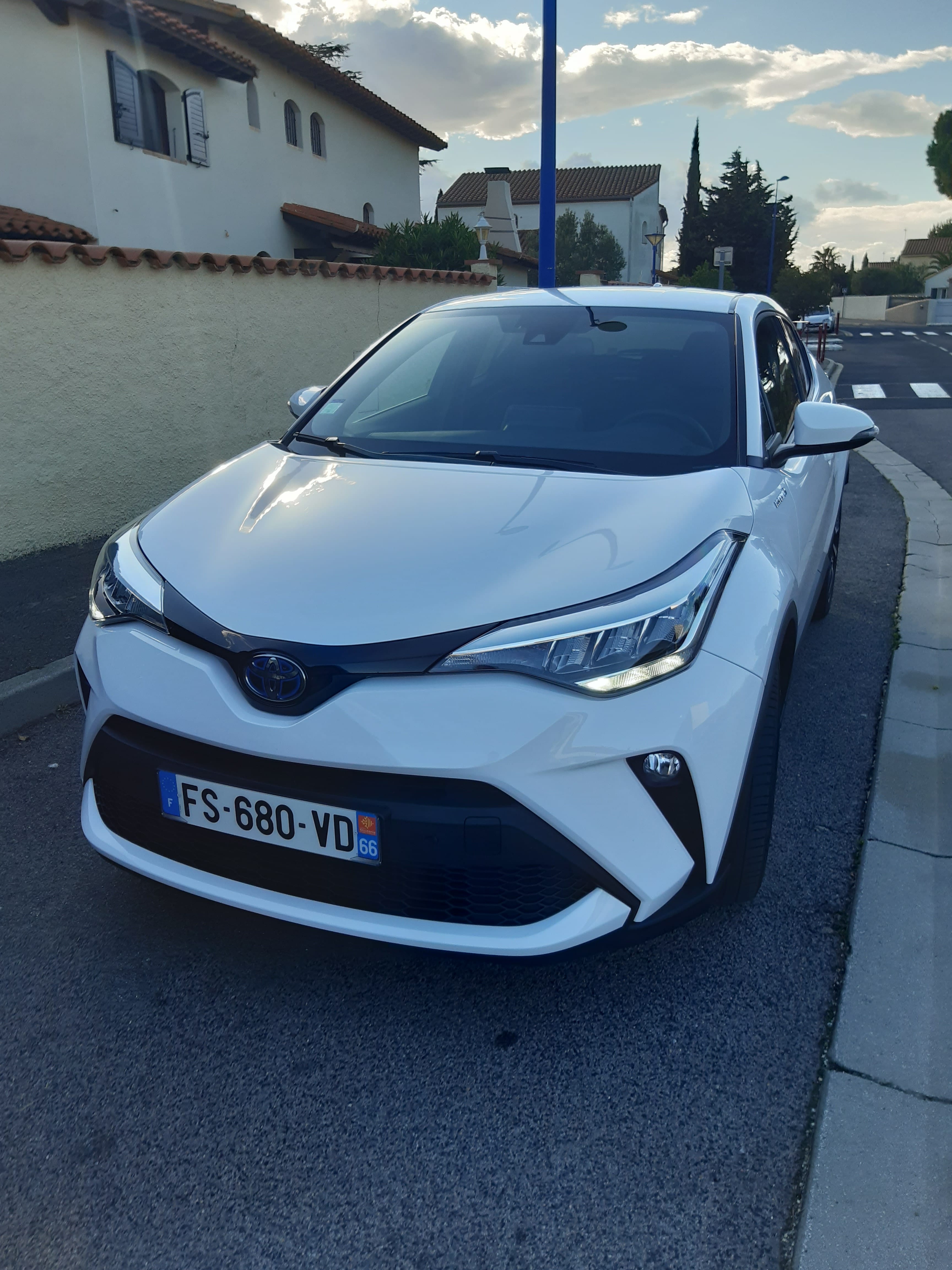 Toyota C-HR 1.6 Hybride avec Siège bébé