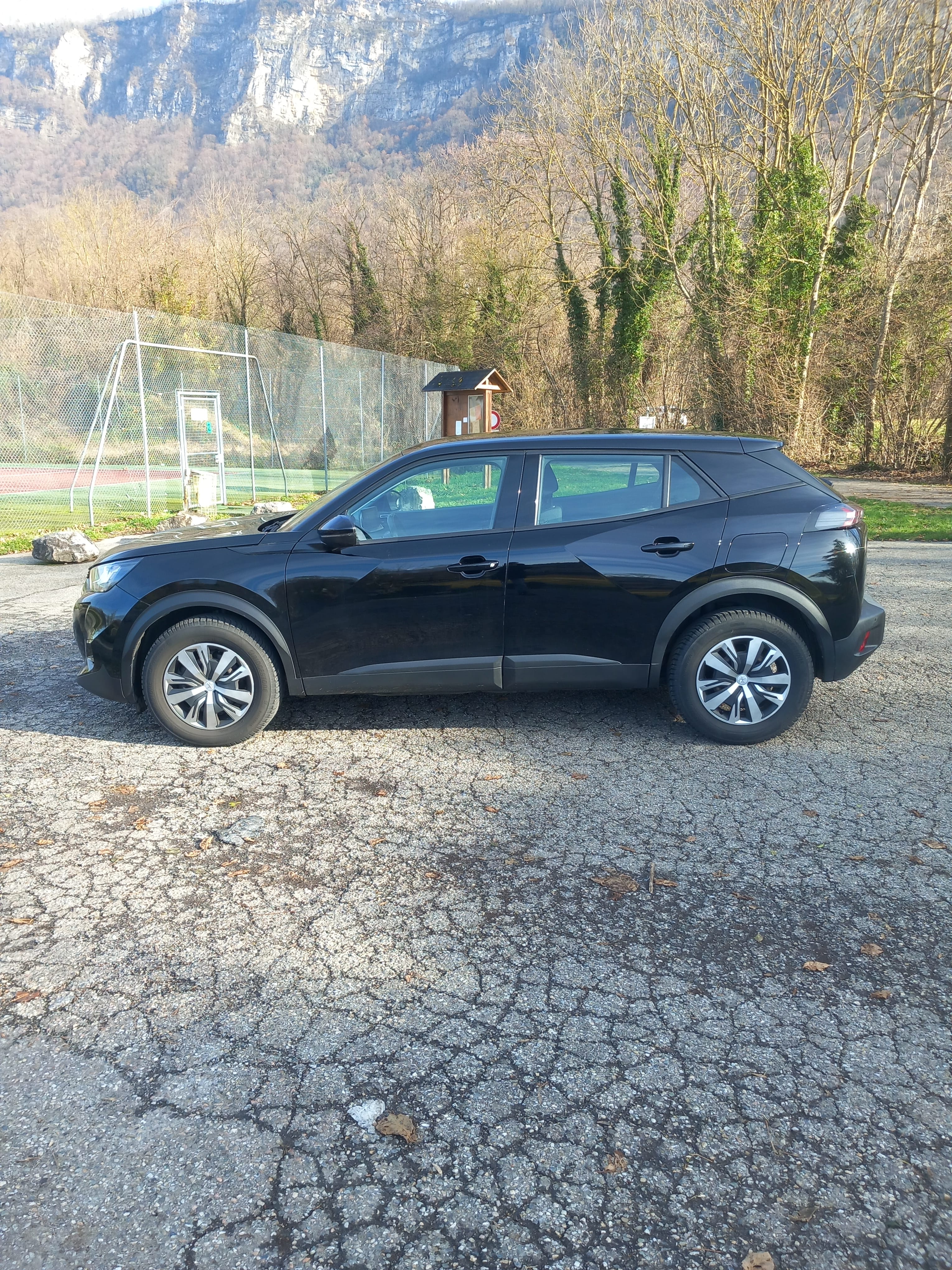 Peugeot 2008 1.5 hdi eat8 avec Climatisation