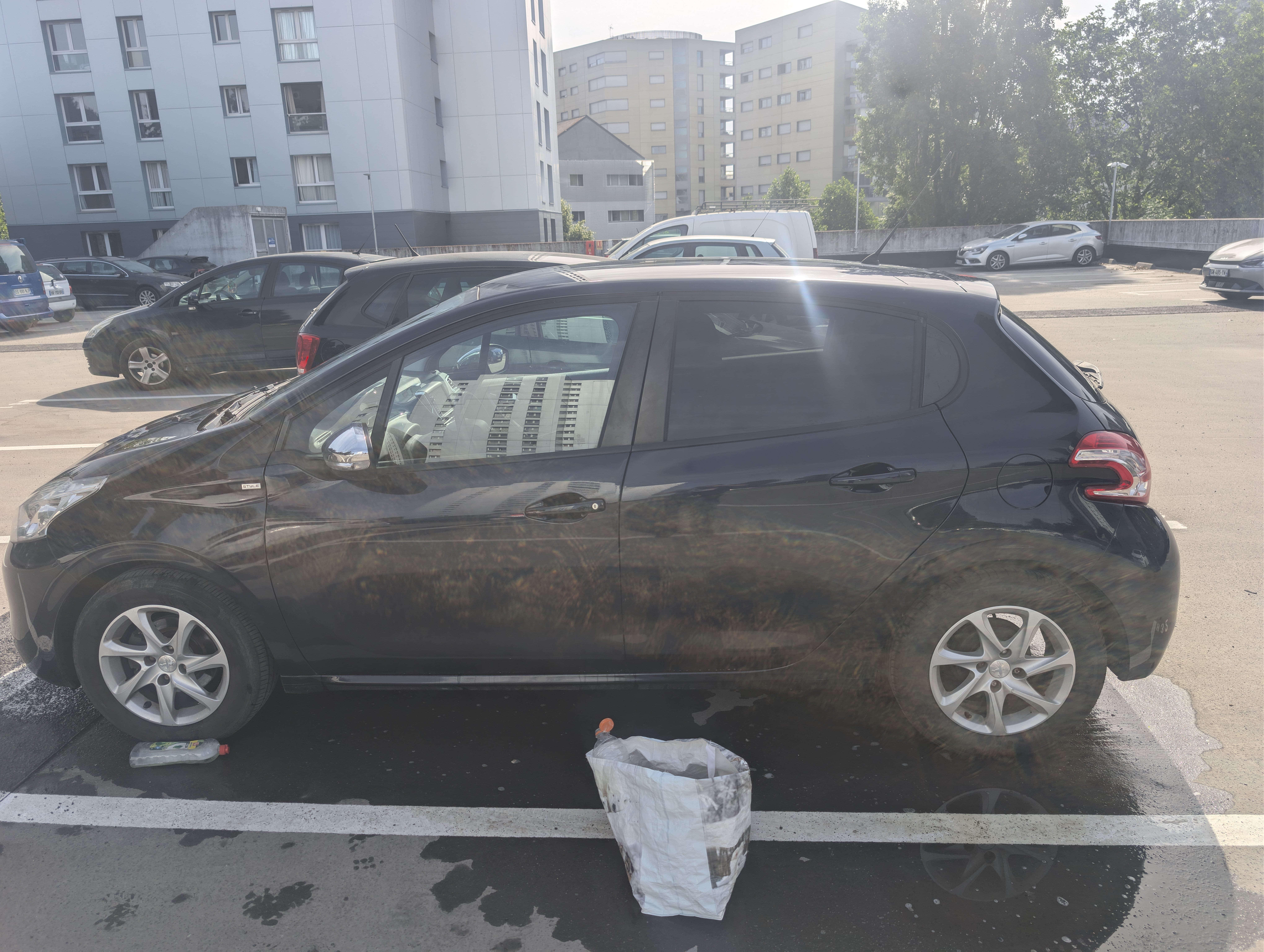 Peugeot 208 avec Climatisation