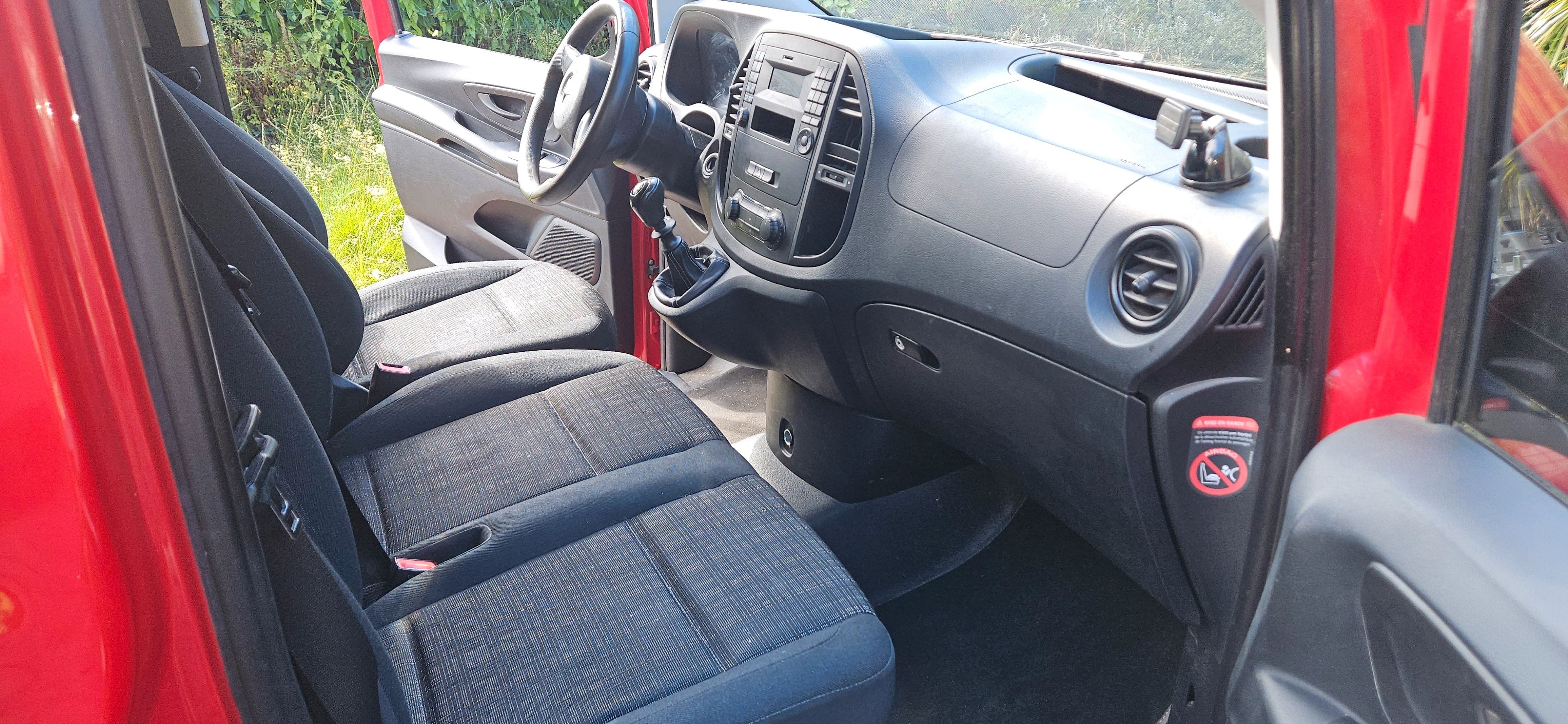 Mercedes-Benz Vito Tourer avec Siège bébé