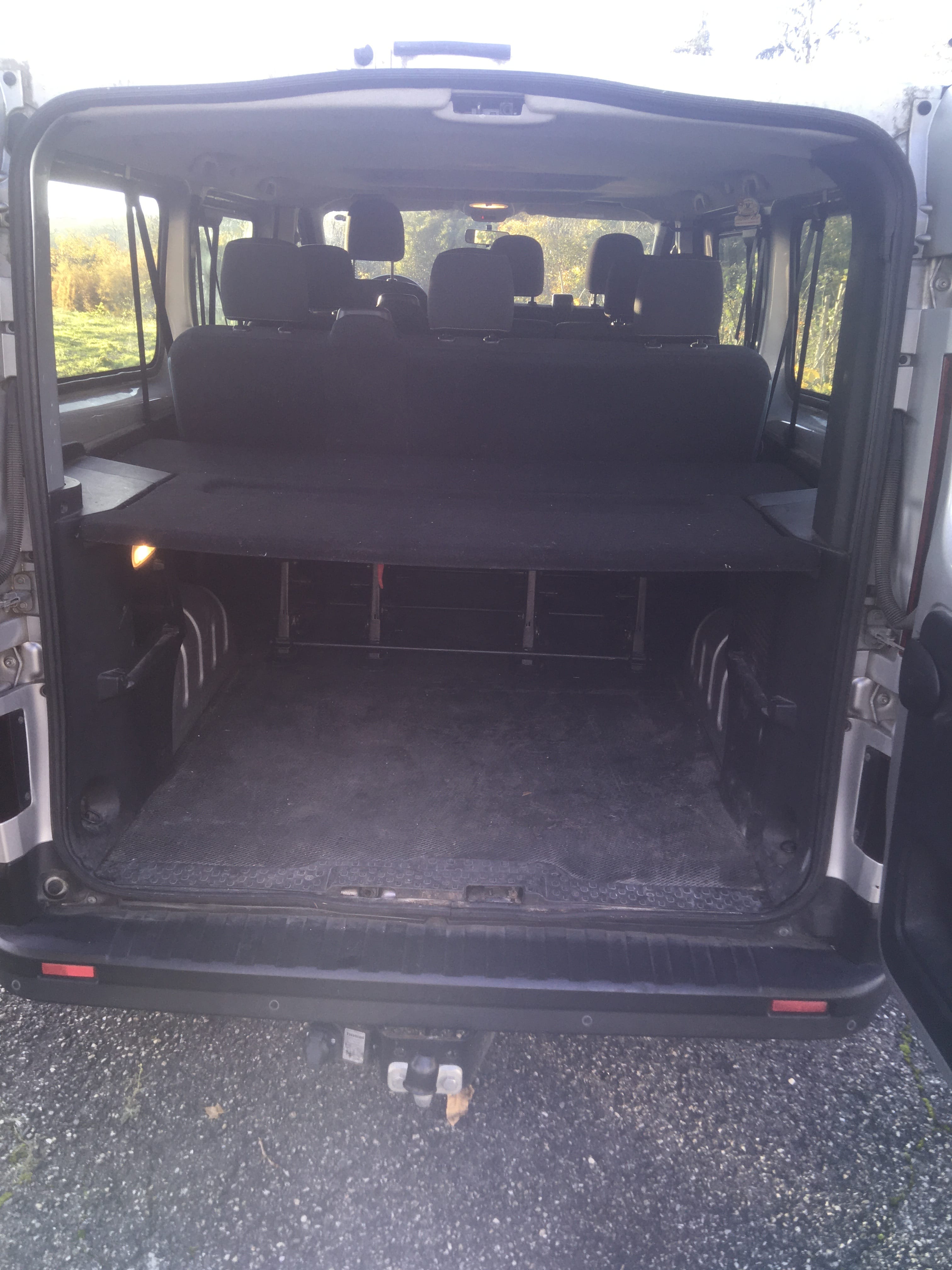 Renault Trafic Passenger avec Attelage