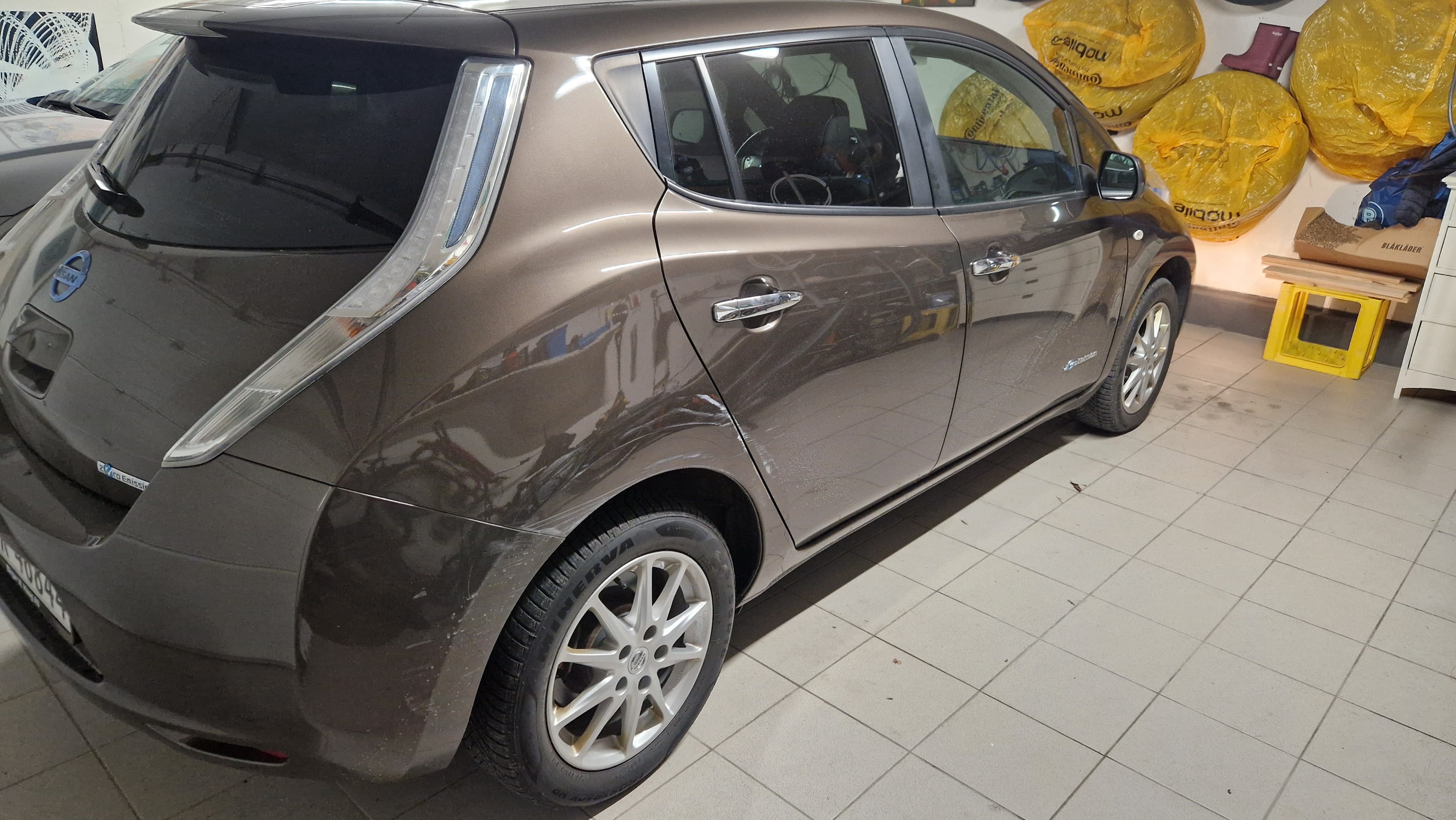 Nissan Leaf med GPS