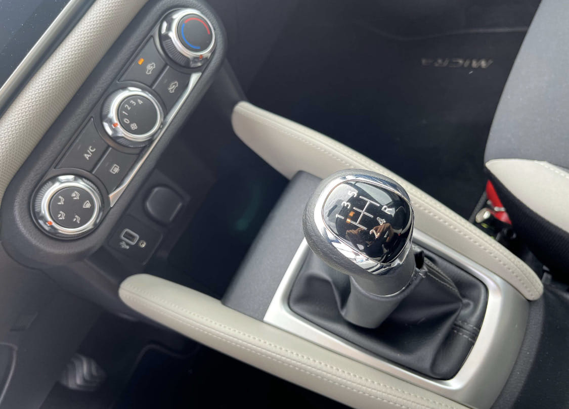 Nissan Micra N-connecta, GPS, Airco (Gare du Midi) avec Régulateur de vitesse