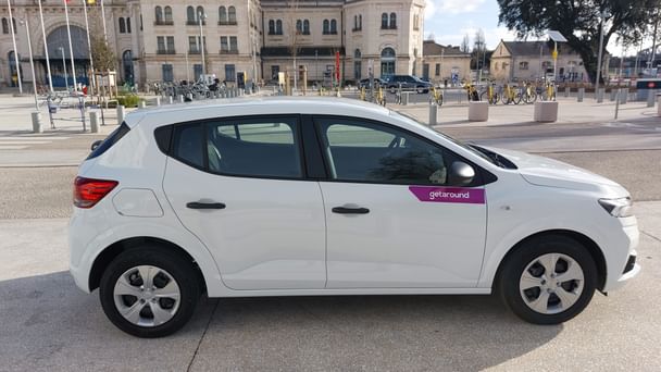 Dacia Sandero avec Climatisation