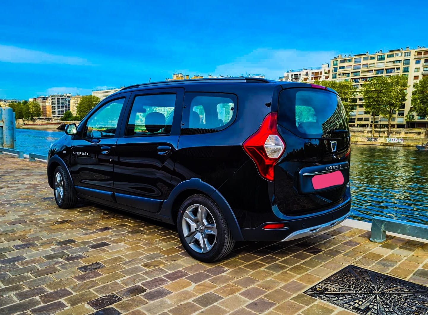 Dacia Lodgy STEPWAY 7 places 110ch Diesel (GB487-WW580) (Clim, GPS, USB, Caméra de recul,...)# avec GPS