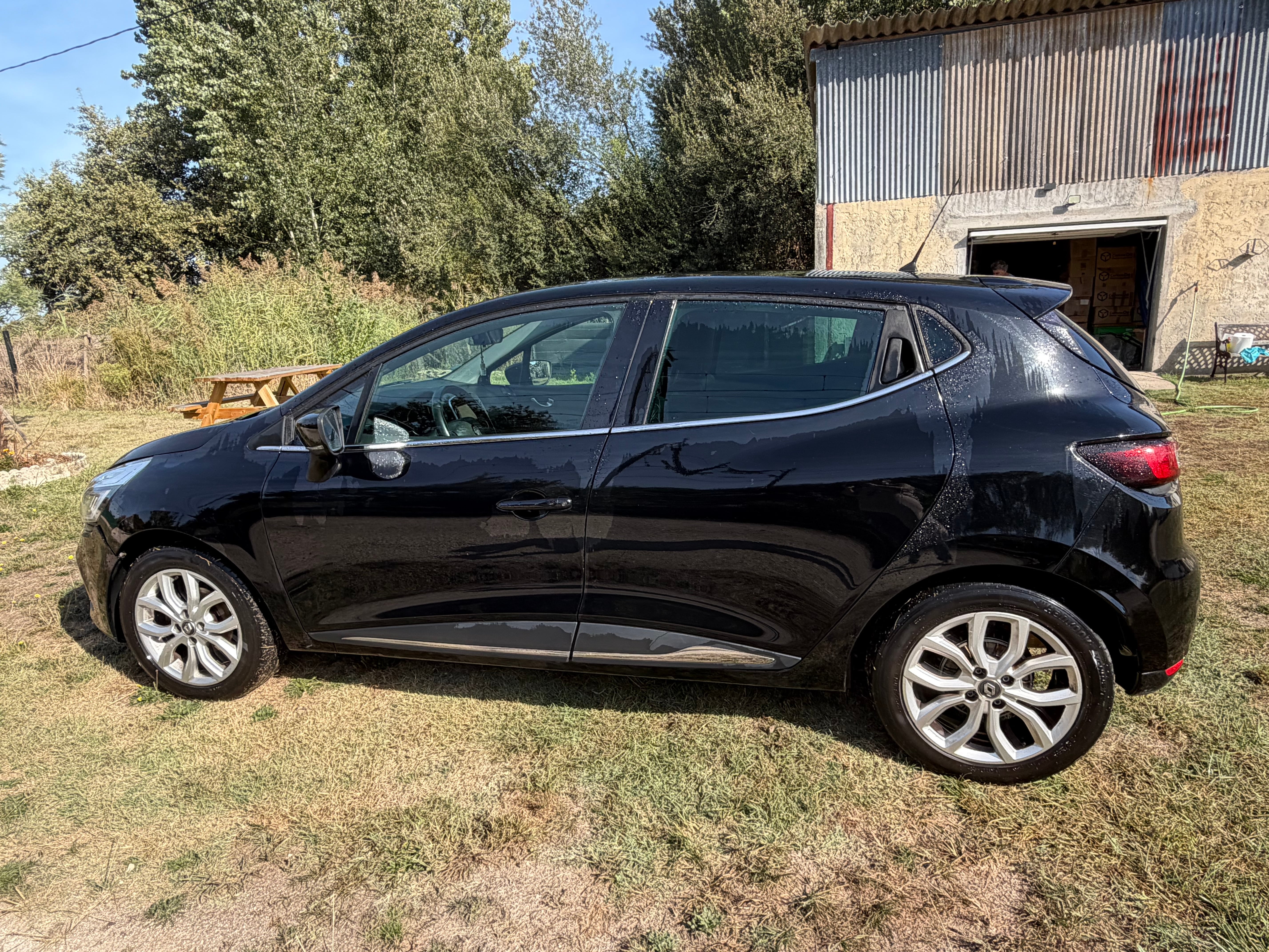 Renault Clio avec Climatisation
