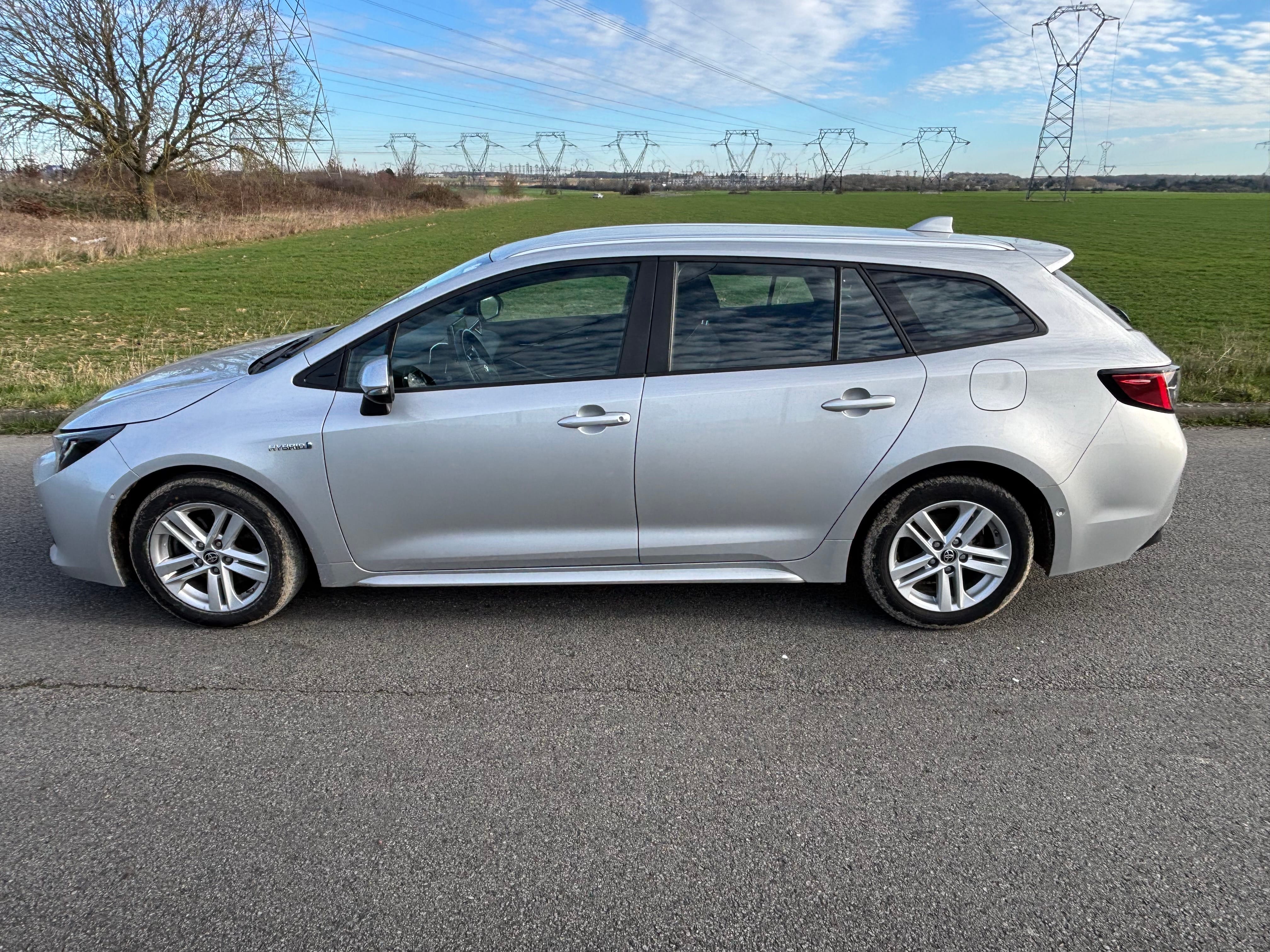 Toyota Corolla Break Hybride avec Climatisation