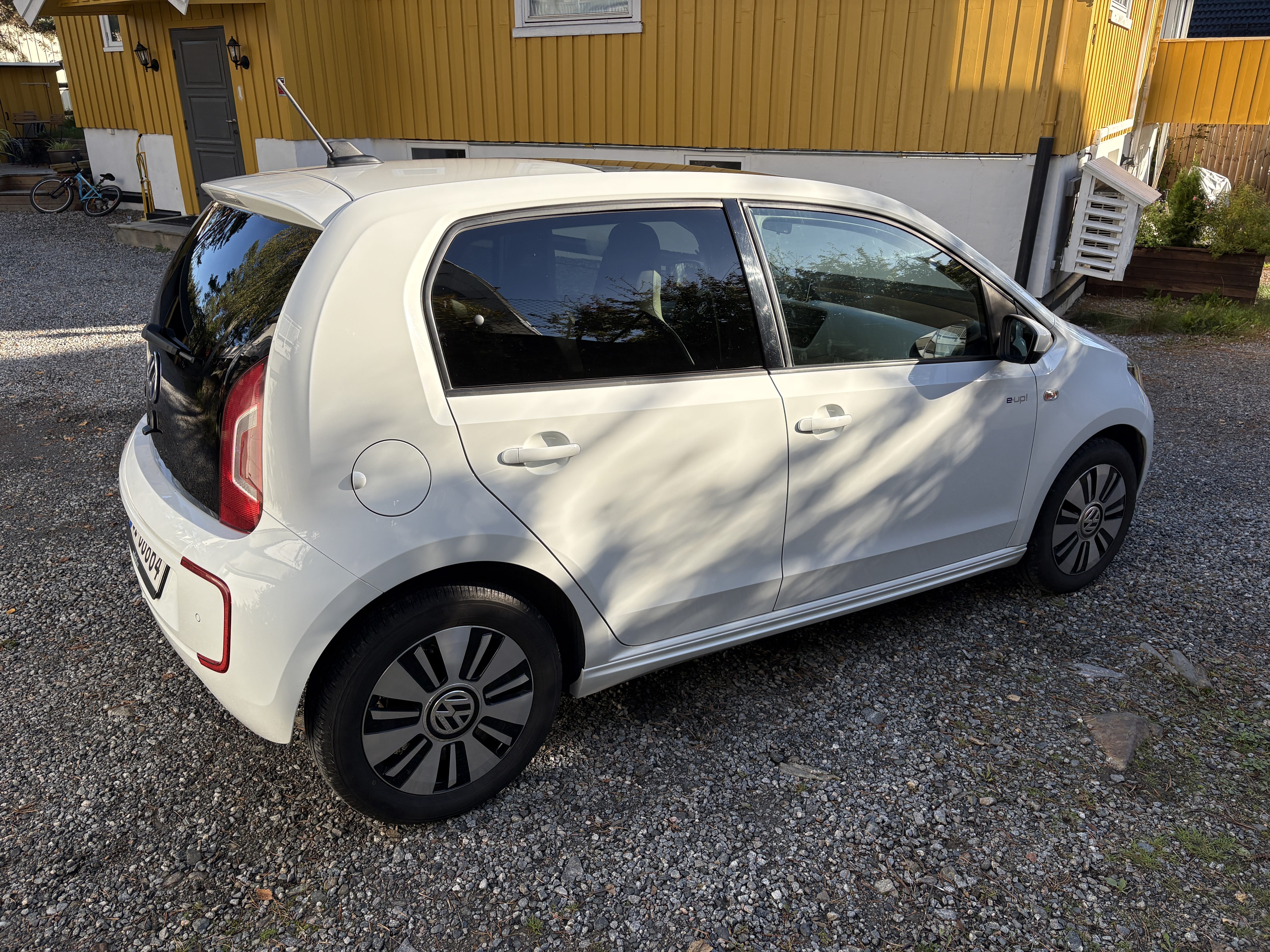 Volkswagen e-Up ! med GPS