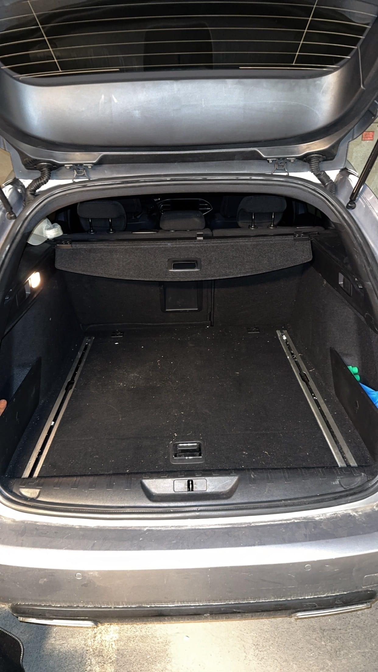 Peugeot 308 SW avec Entrée audio / iPod