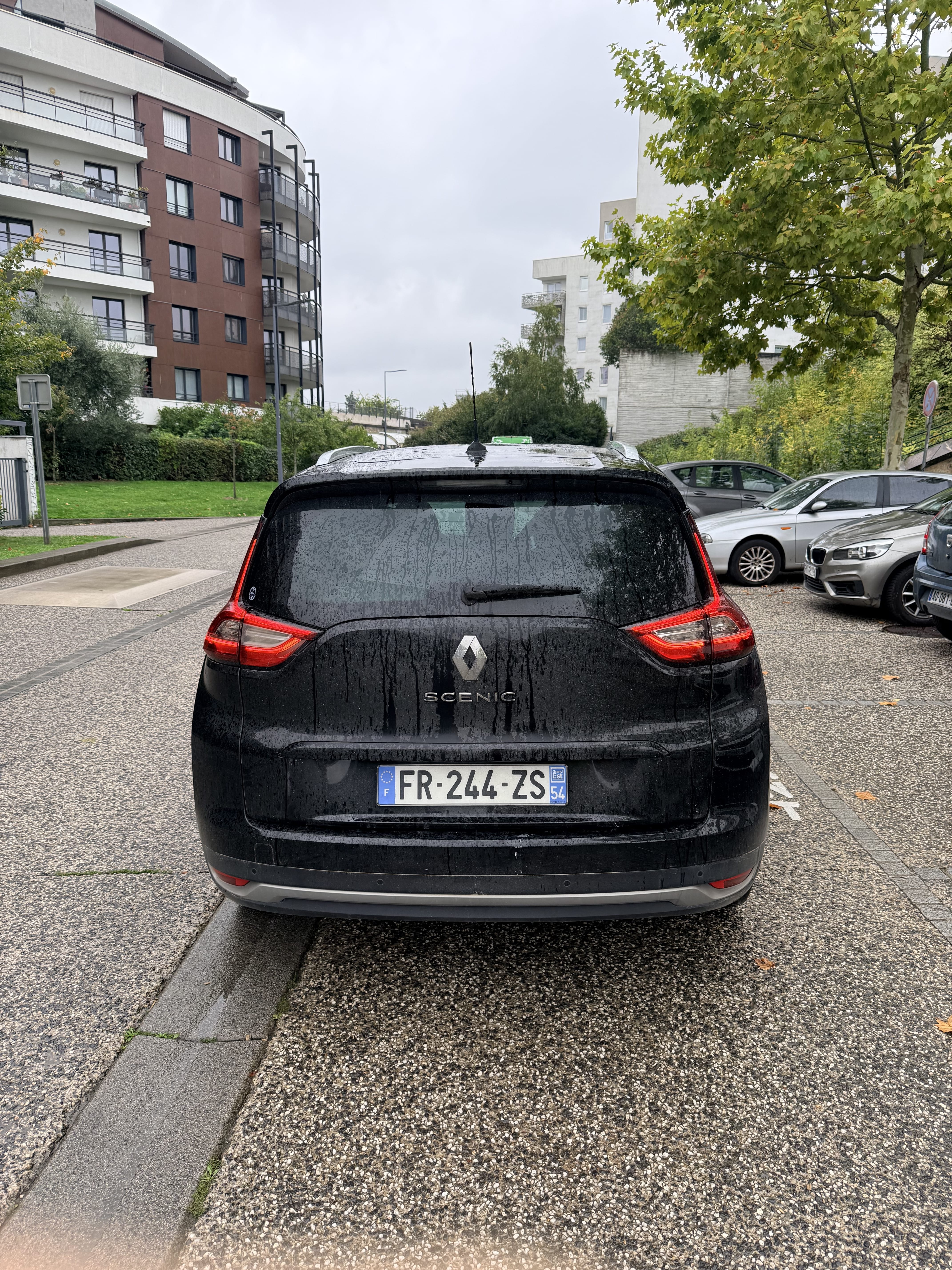 Renault Grand Scenic avec Climatisation