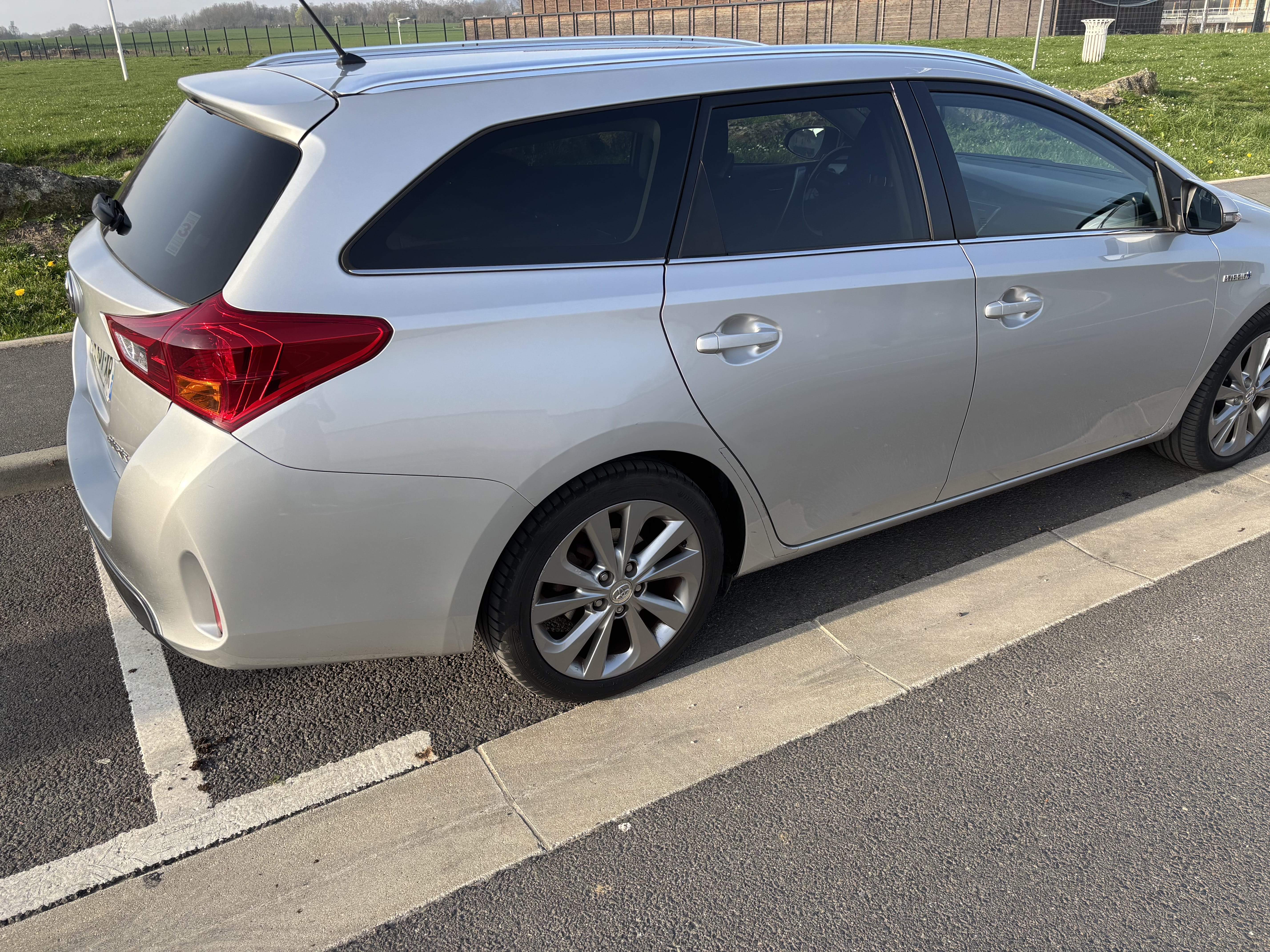 Toyota Auris Touring Sports avec Régulateur de vitesse