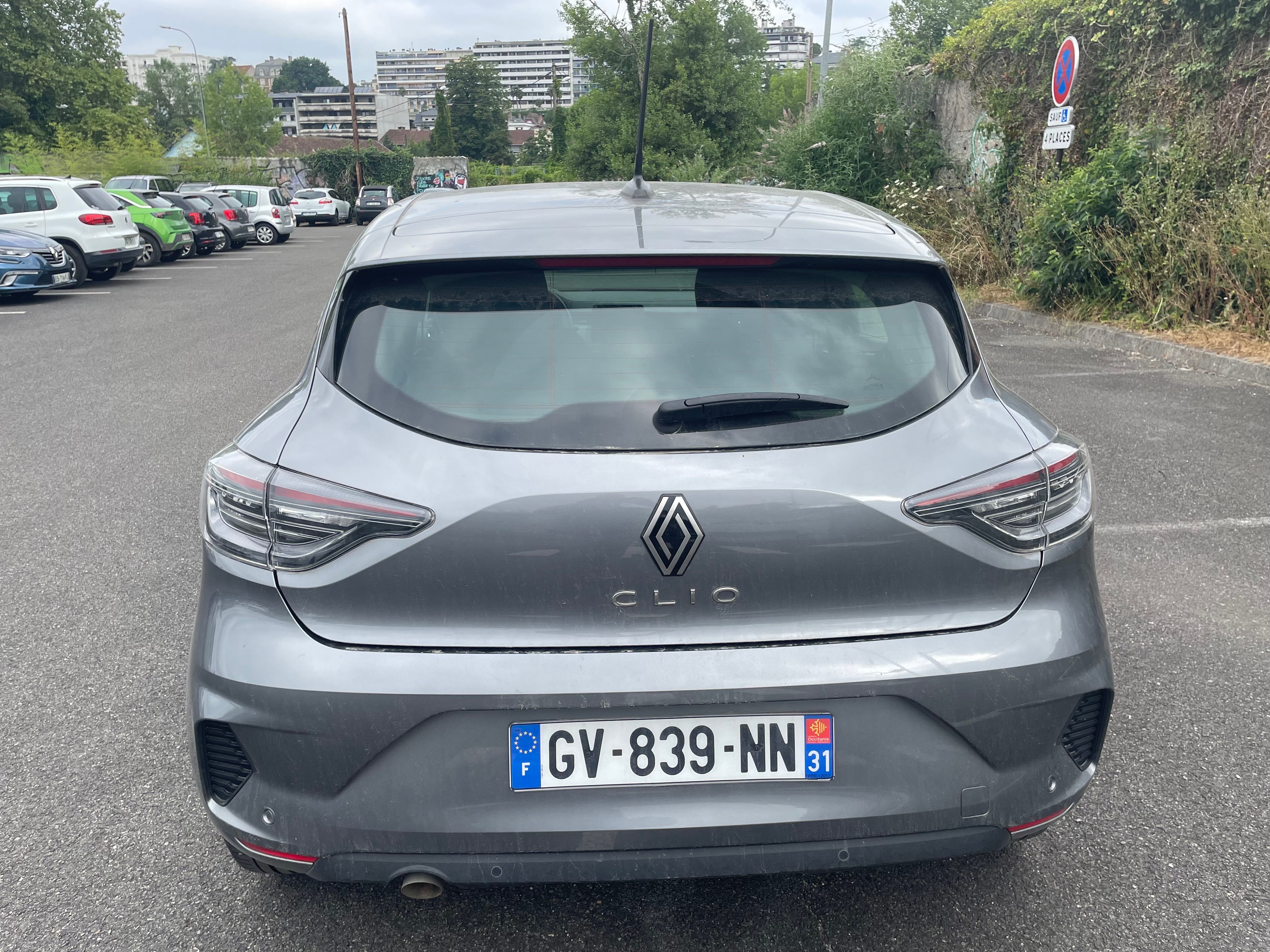 Renault Clio avec GPS