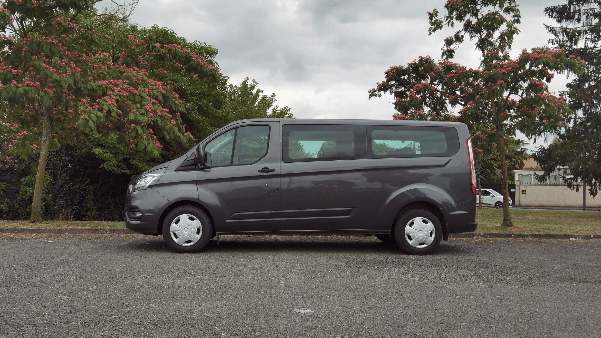 Ford Transit Custom Kombi 9 Places avec Climatisation