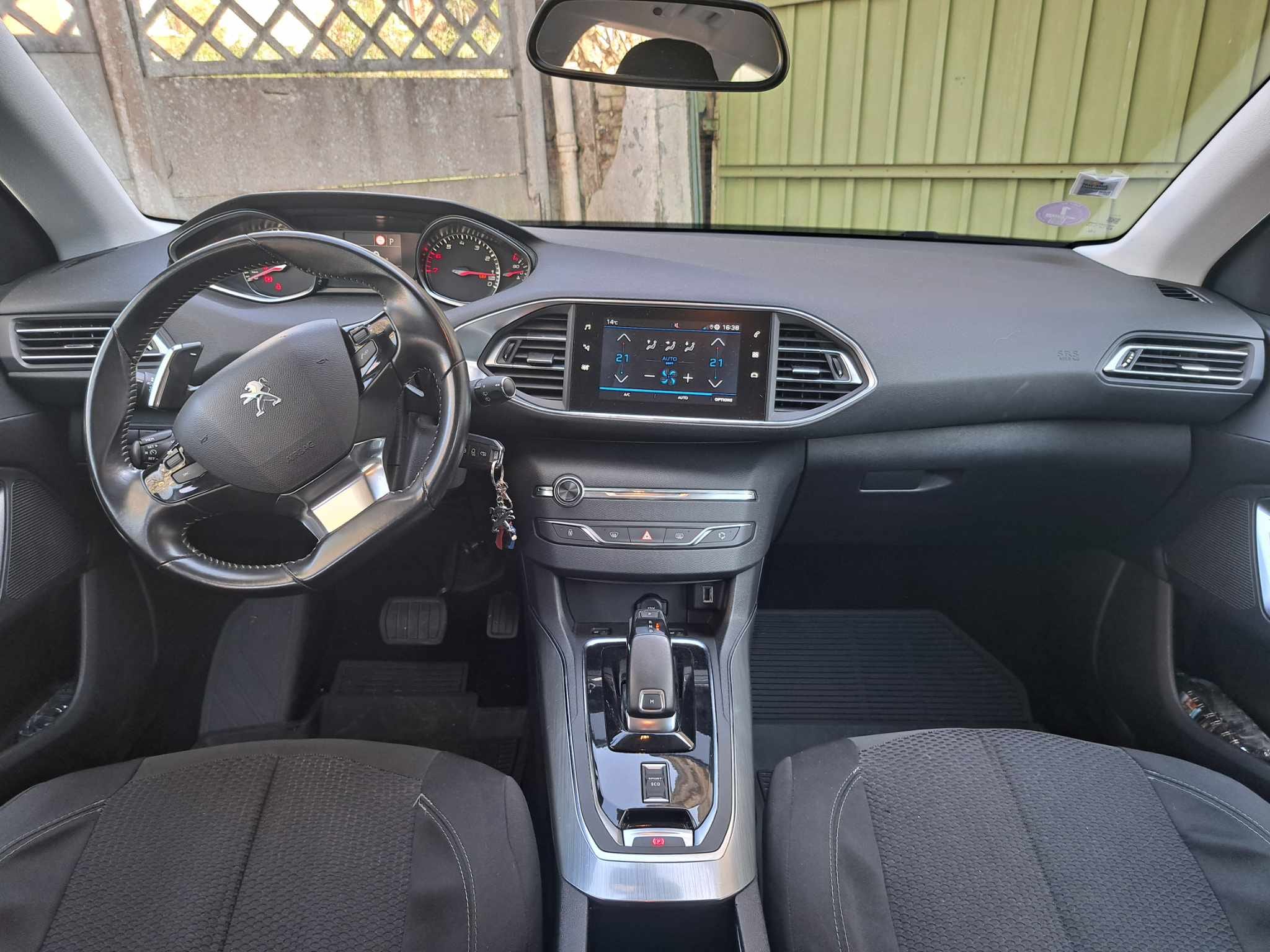 Peugeot 308 SW 130ch EAT8 Allure Business avec Porte-skis