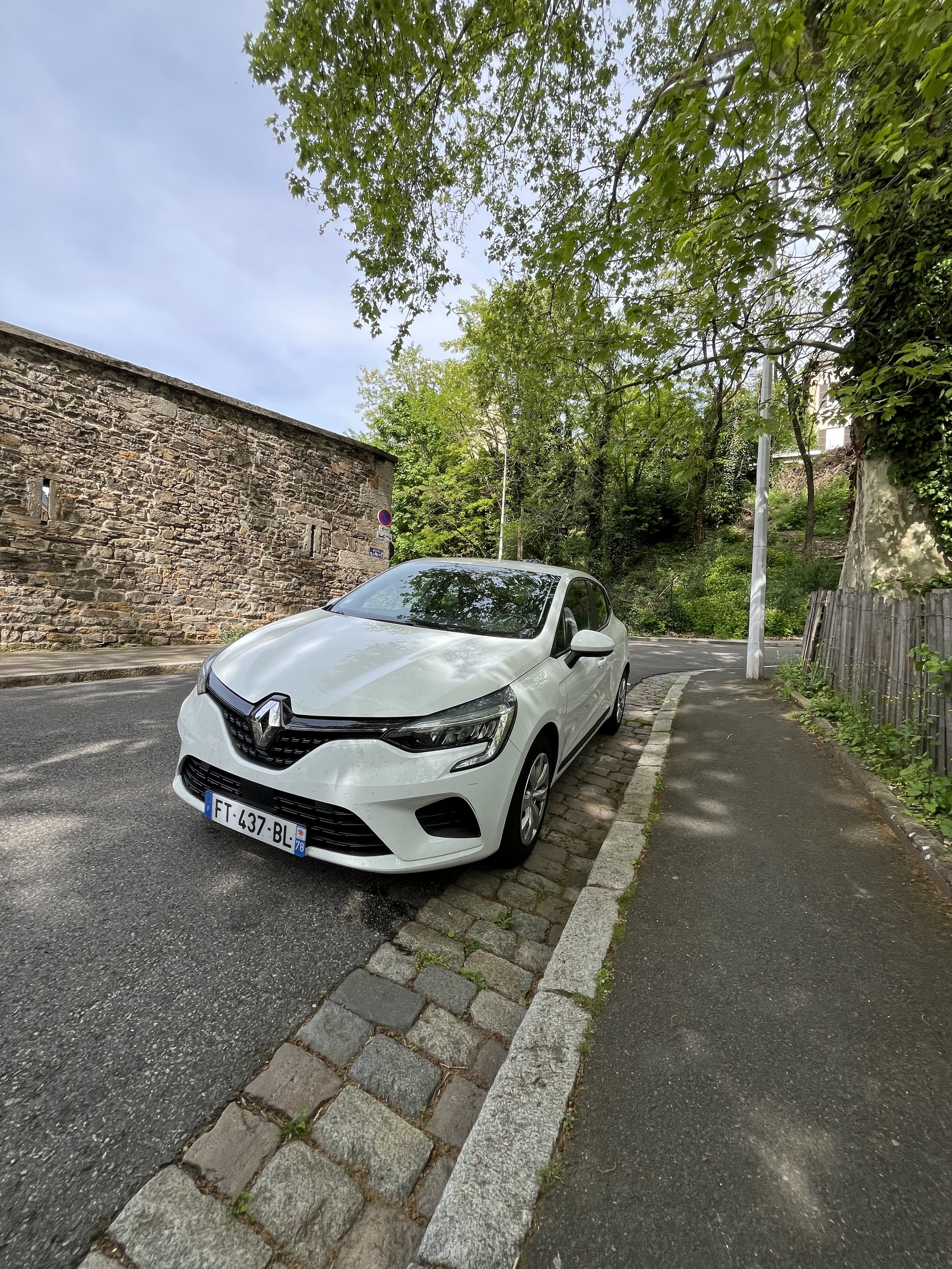 Renault Clio avec Autoradio