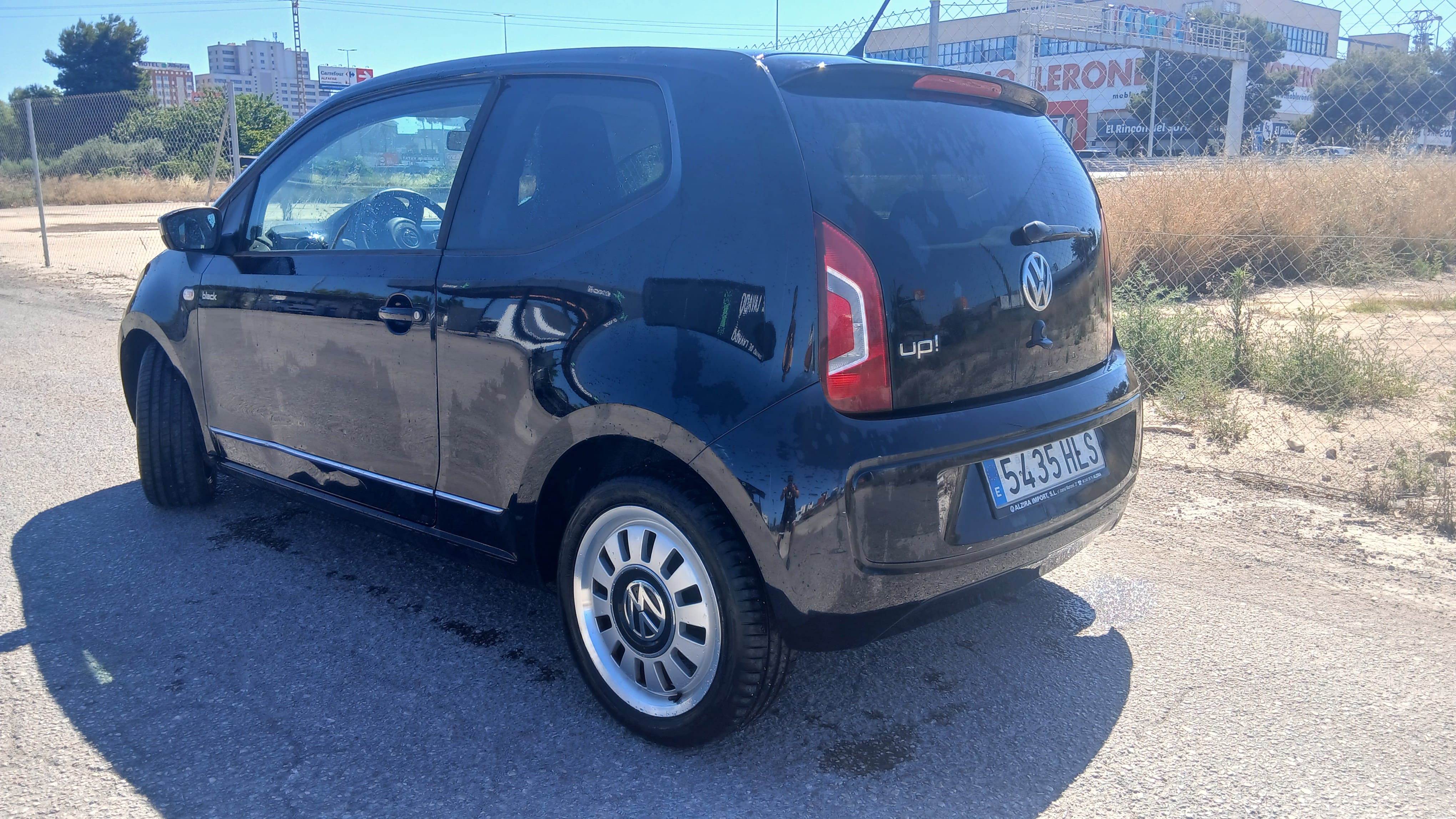 Volkswagen Up! con GPS