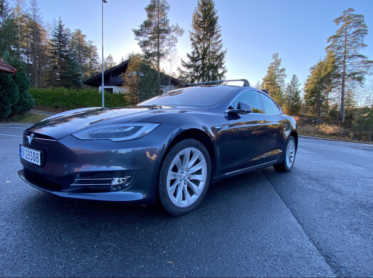 Tesla Model S 75D med Aircondition