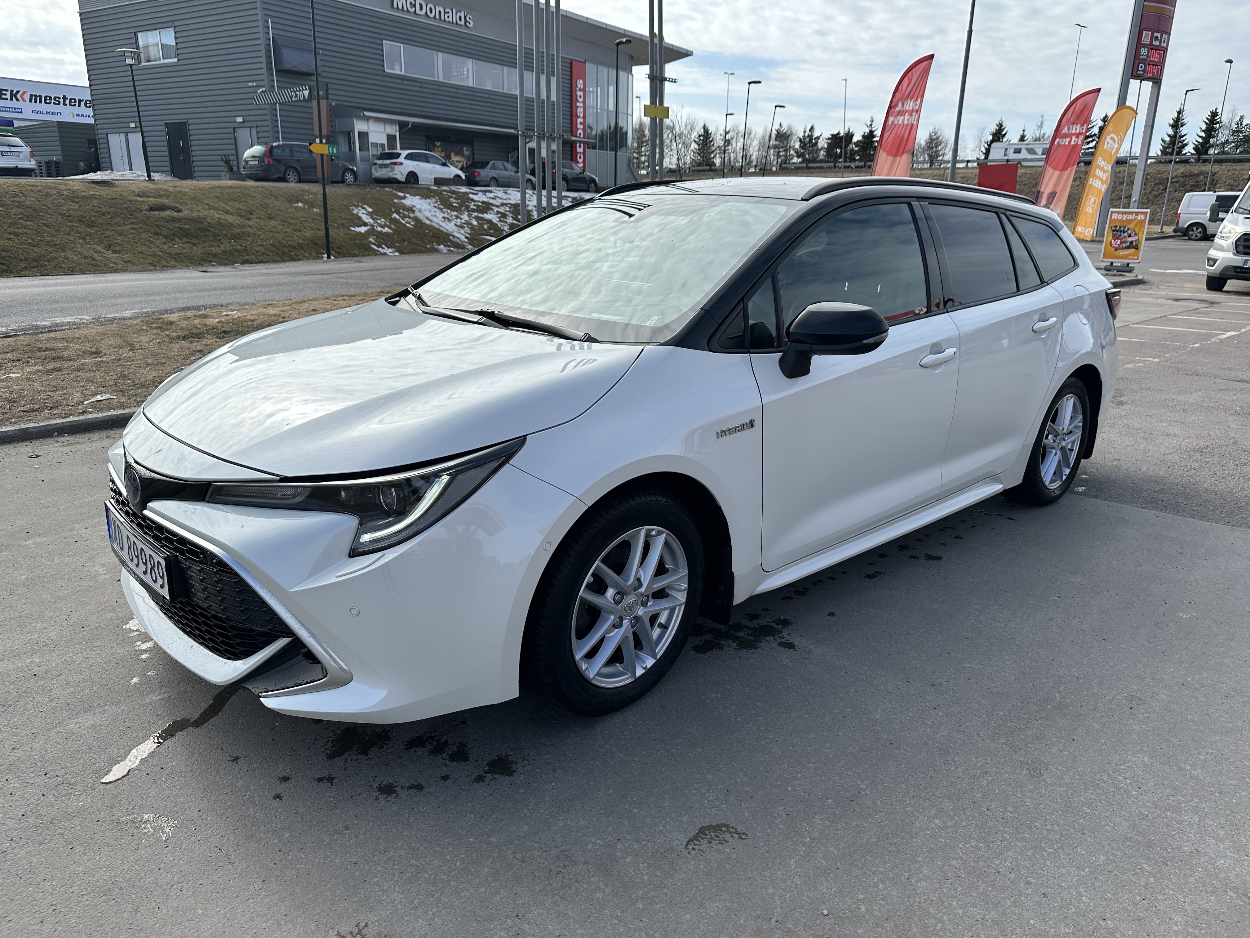 Toyota Corolla TS 2,0 EXEC, 2020, Blyfri 95 / Electric (hybrid), automatic