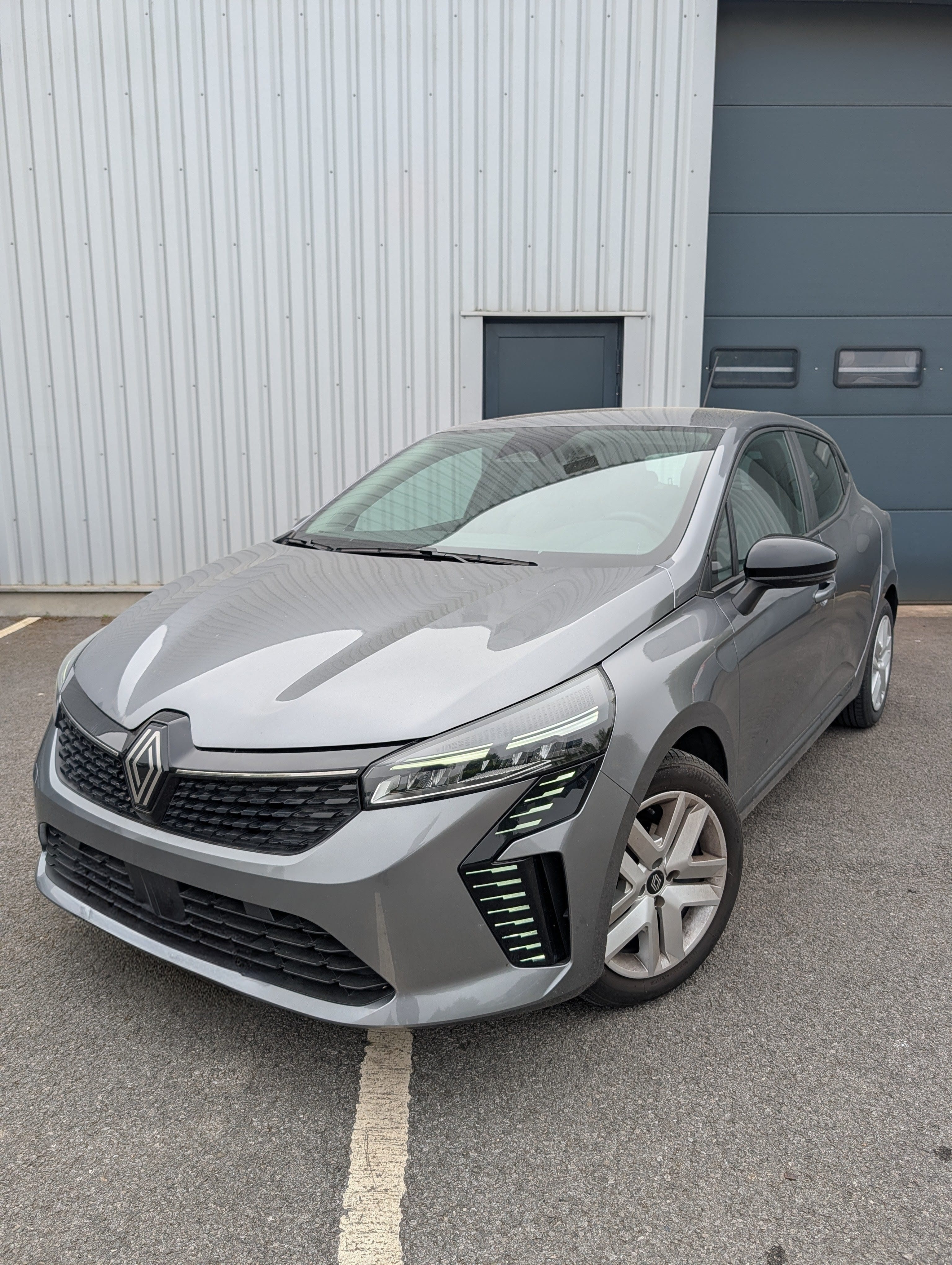 Renault Clio, 2024, Essence 95