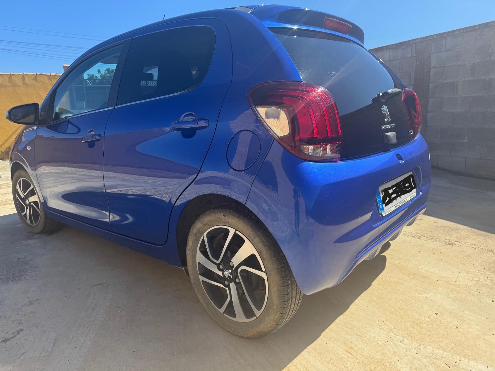 Peugeot 108 Cabriolet con GPS