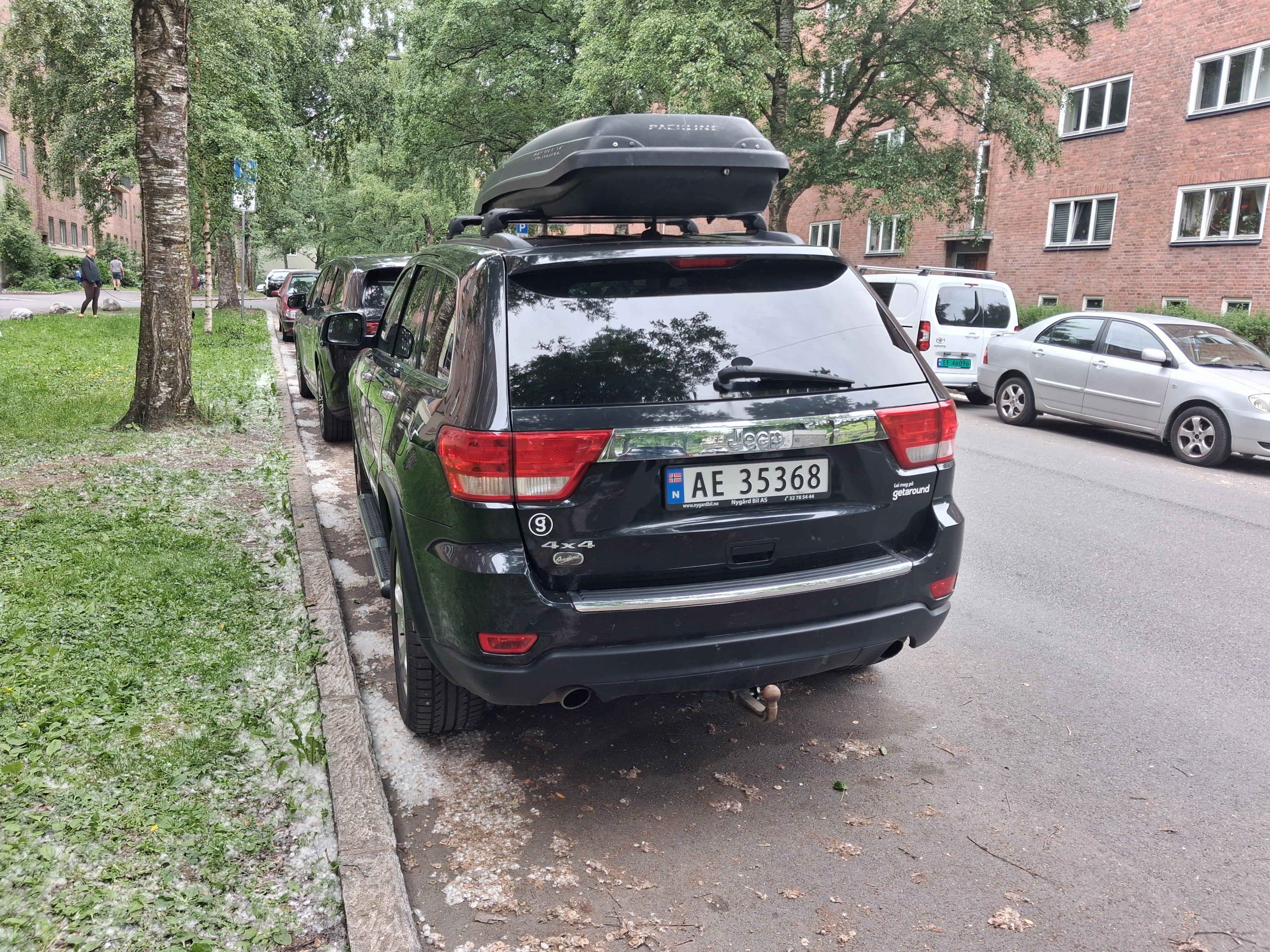 Jeep Grand Cherokee with Backup camera